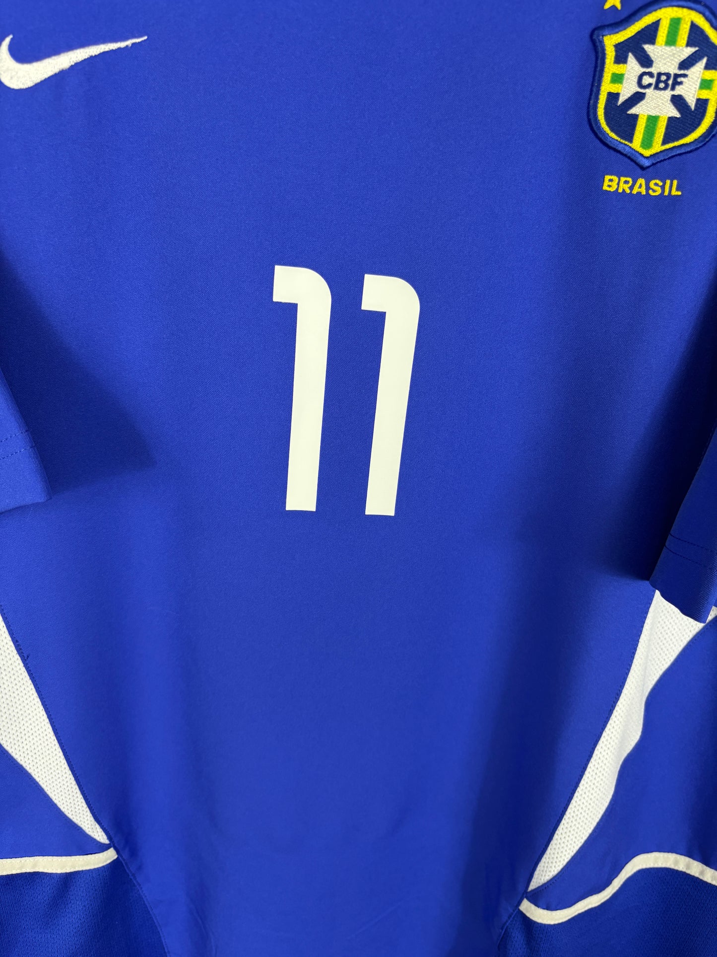 BRAZIL 2002 RONALDINHO #11 AWAY SHIRT (L) NIKE