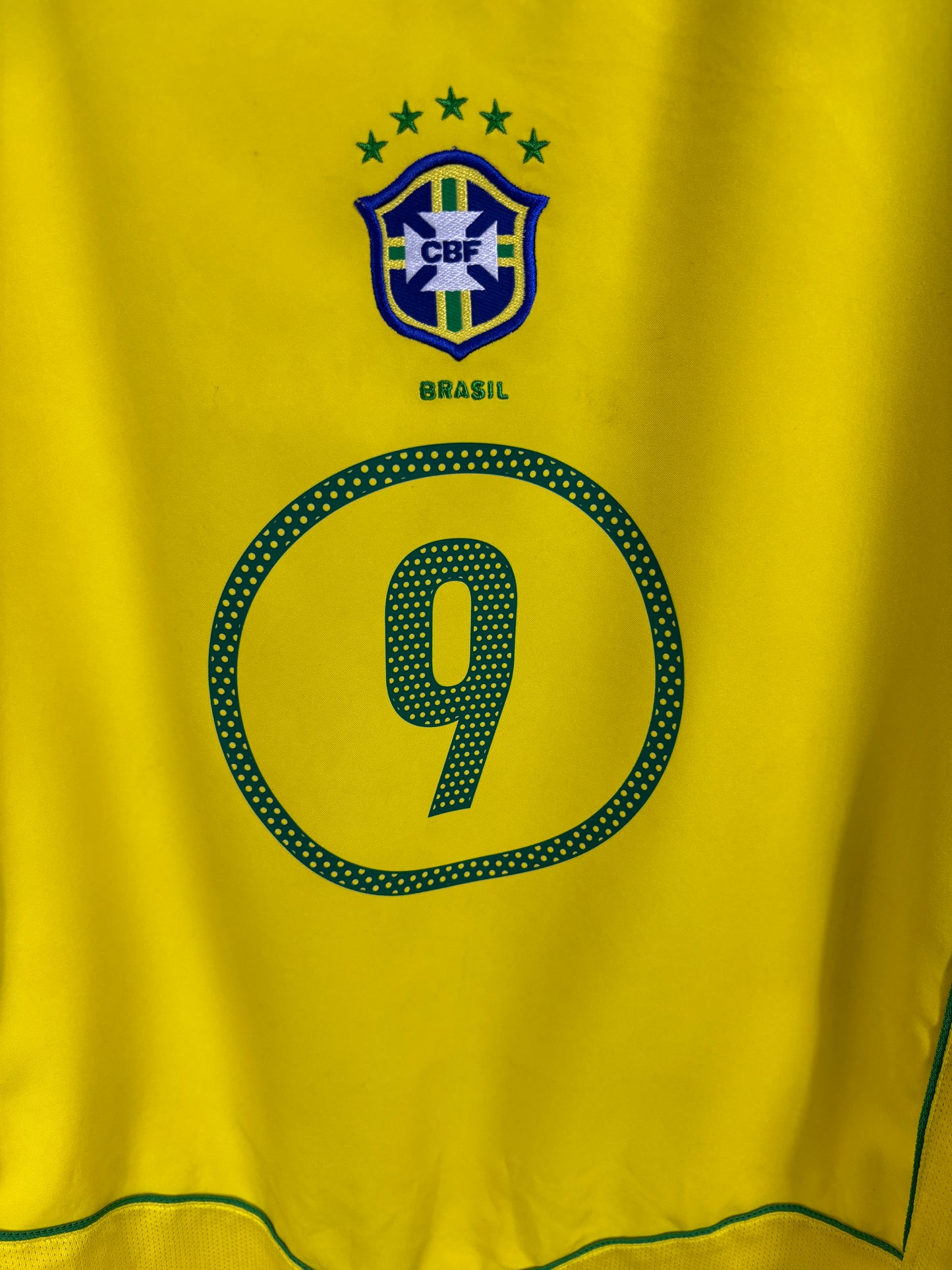 BRAZIL 2004 RONALDO #9 HOME SHIRT (XL) NIKE