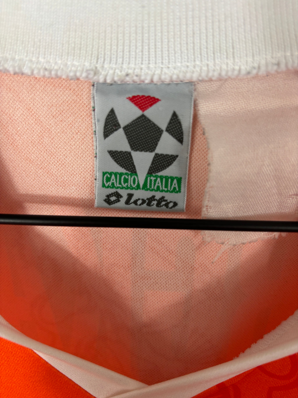 NETHERLANDS 1994 BERGKAMP #10 HOME SHIRT (M) LOTTO