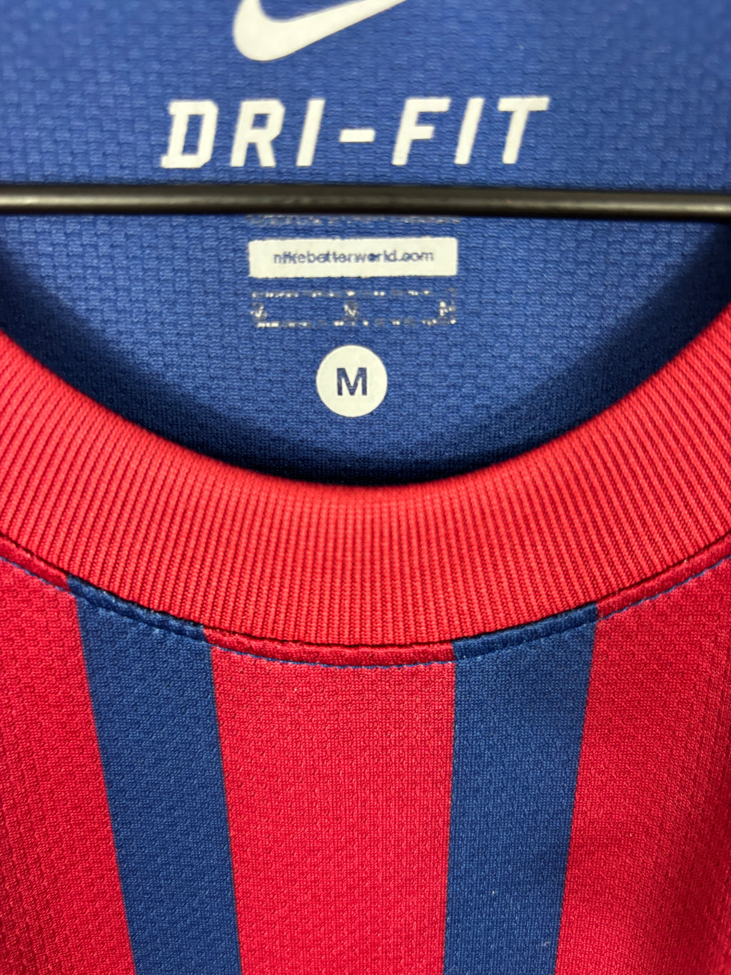 BARCELONA 2011/12 MESSI HOME SHIRT (M) NIKE