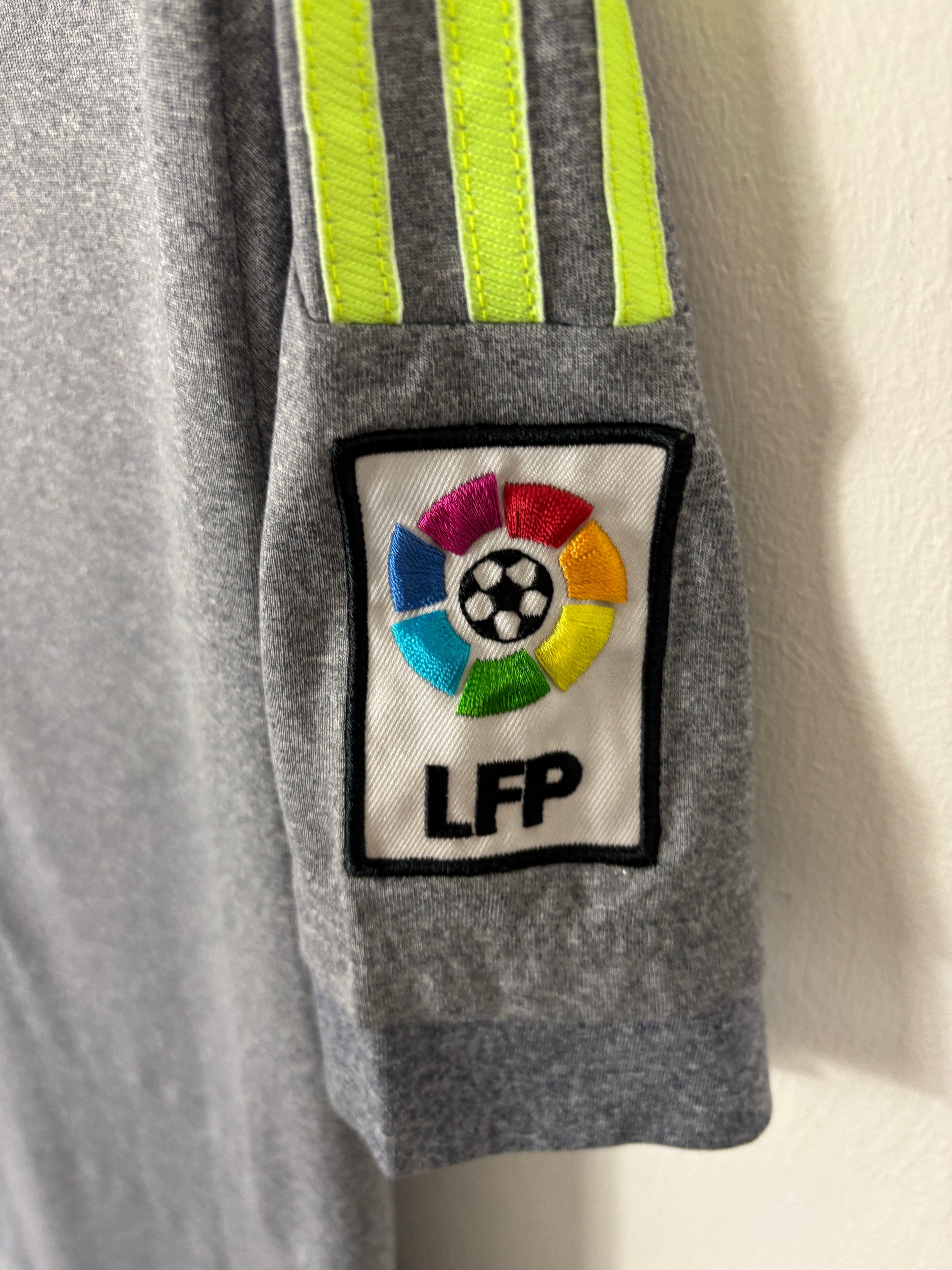 REAL MADRID 2015/16 RONALDO AWAY SHIRT (M) ADIDAS