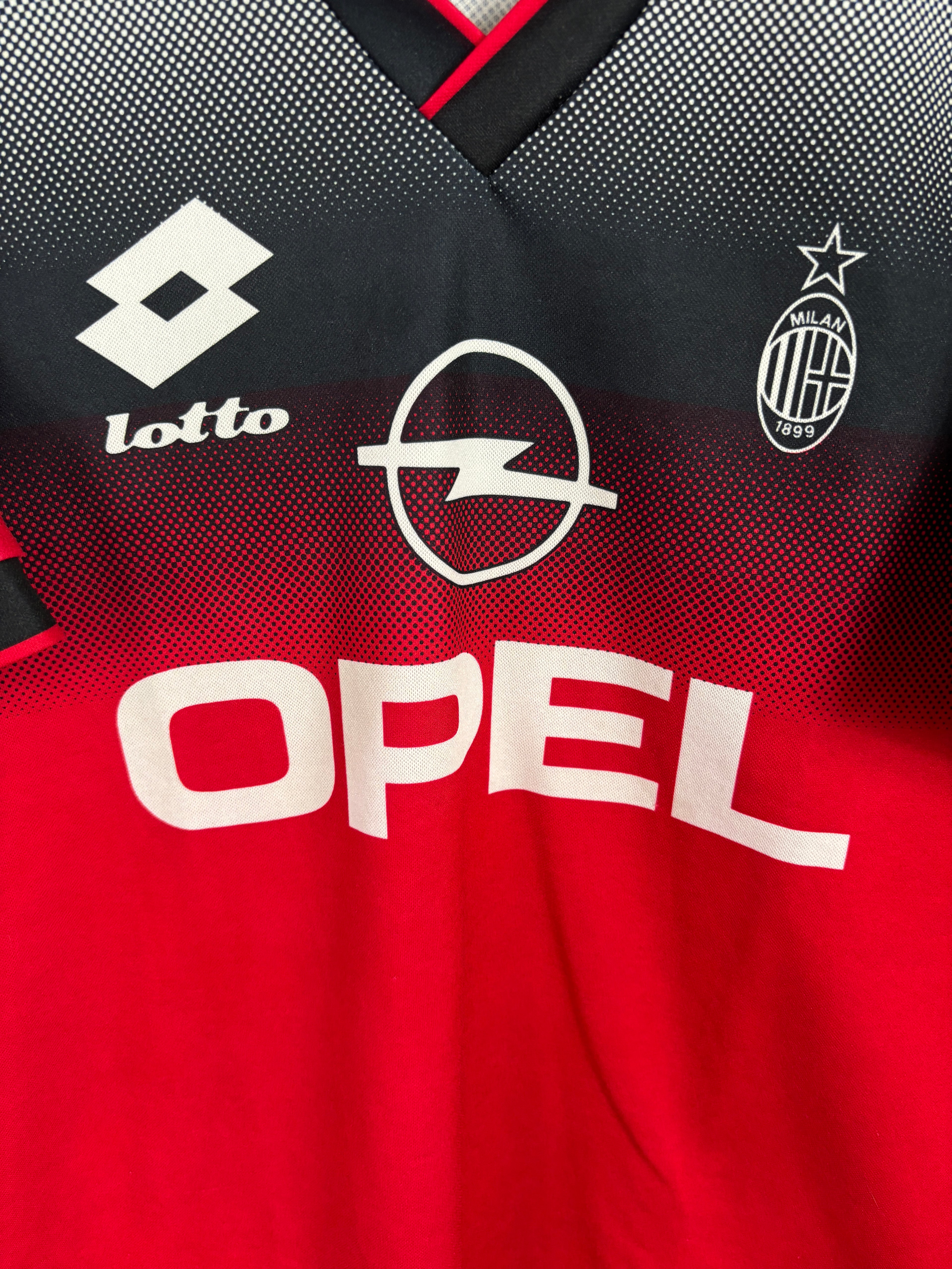 AC MILAN 1995/96 TRAINING SHIRT (M) LOTTO