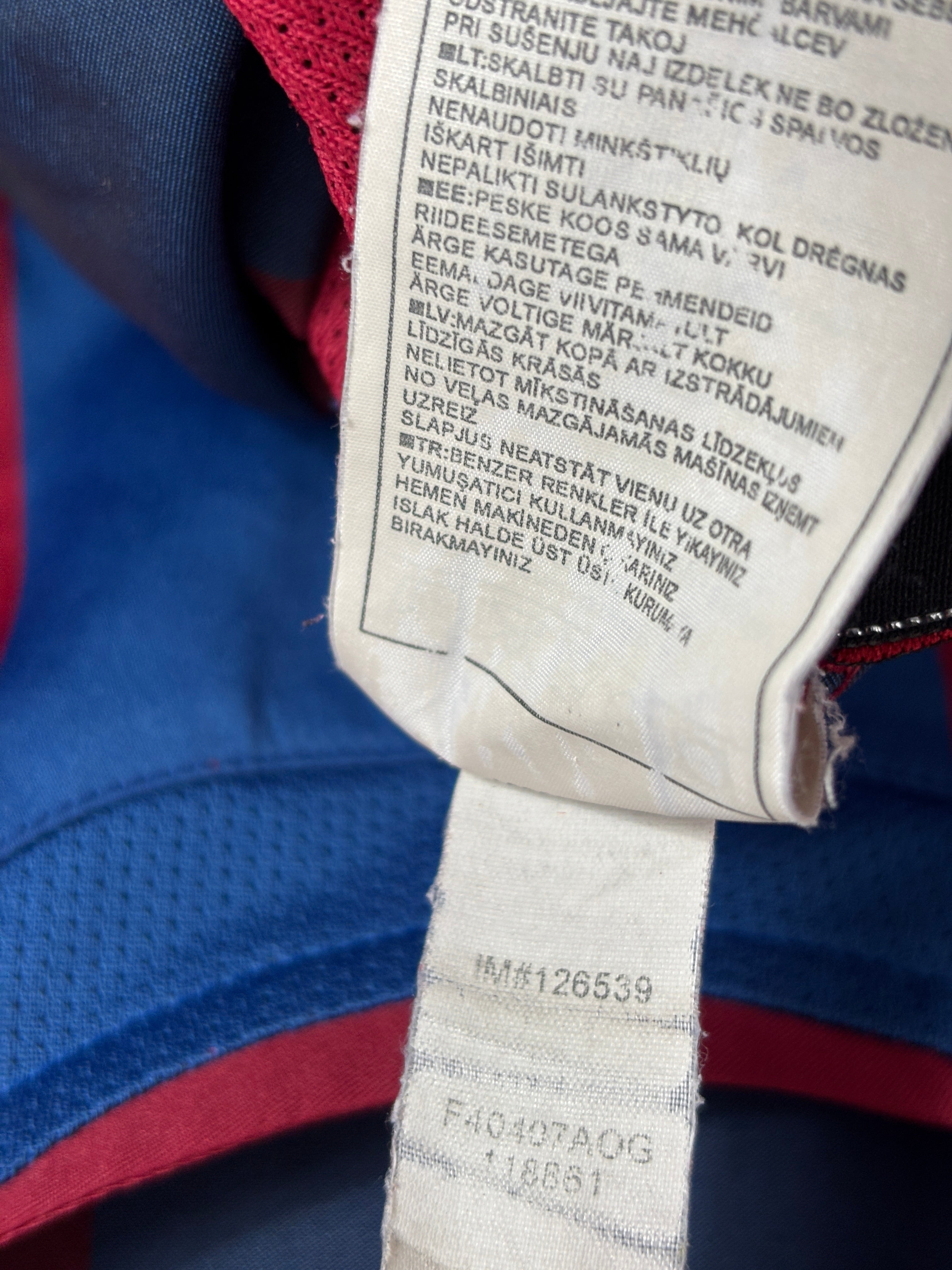 BARCELONA 2004/05 MESSI #30 HOME SHIRT (M) NIKE