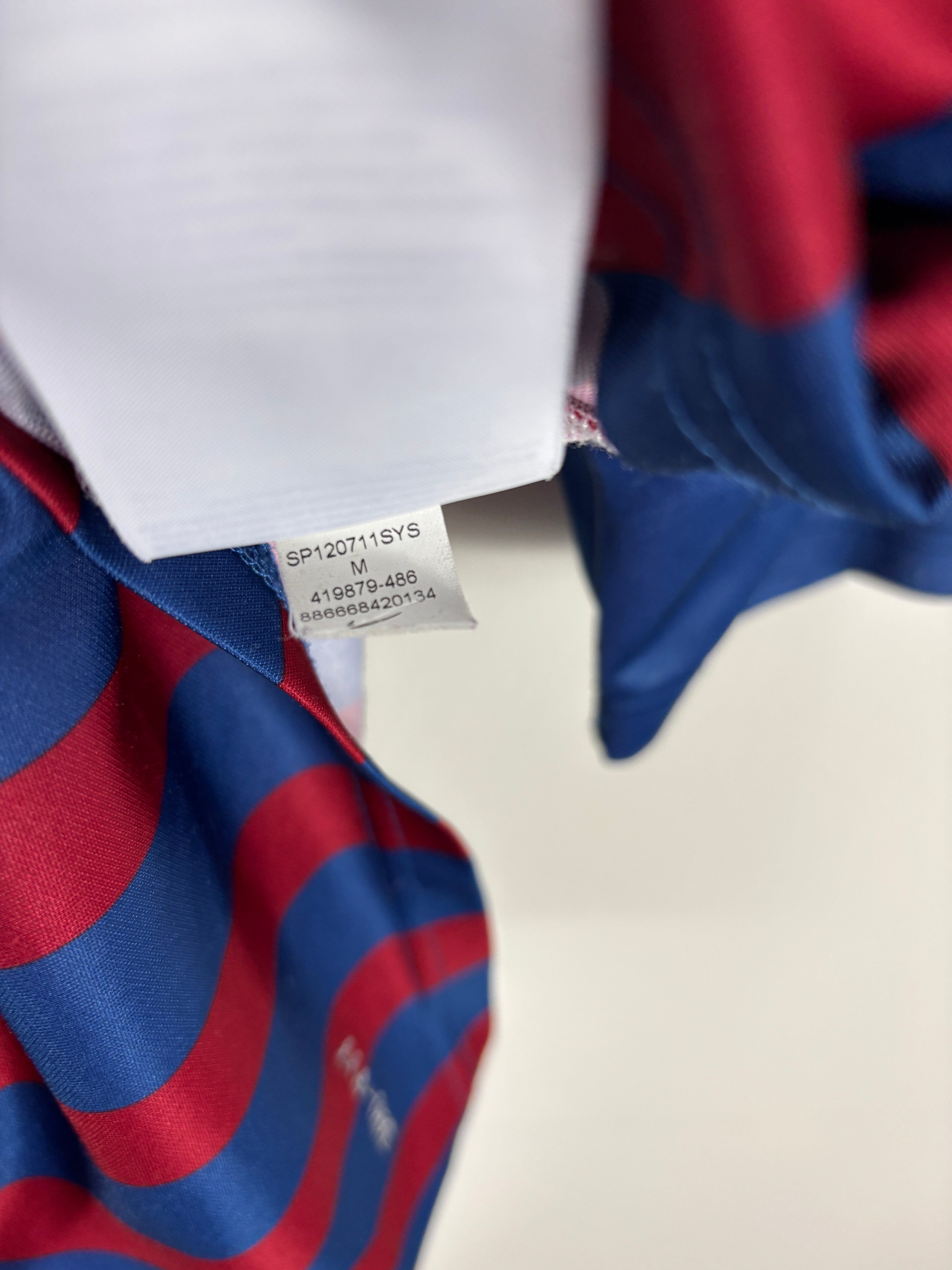 BARCELONA 2011/2012 MESSI #10 HOME SHIRT (M) NIKE