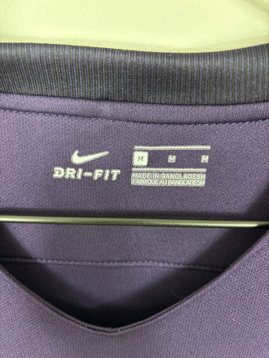 BARCELONA 2016/17 SUAREZ AWAY SHIRT (M) NIKE