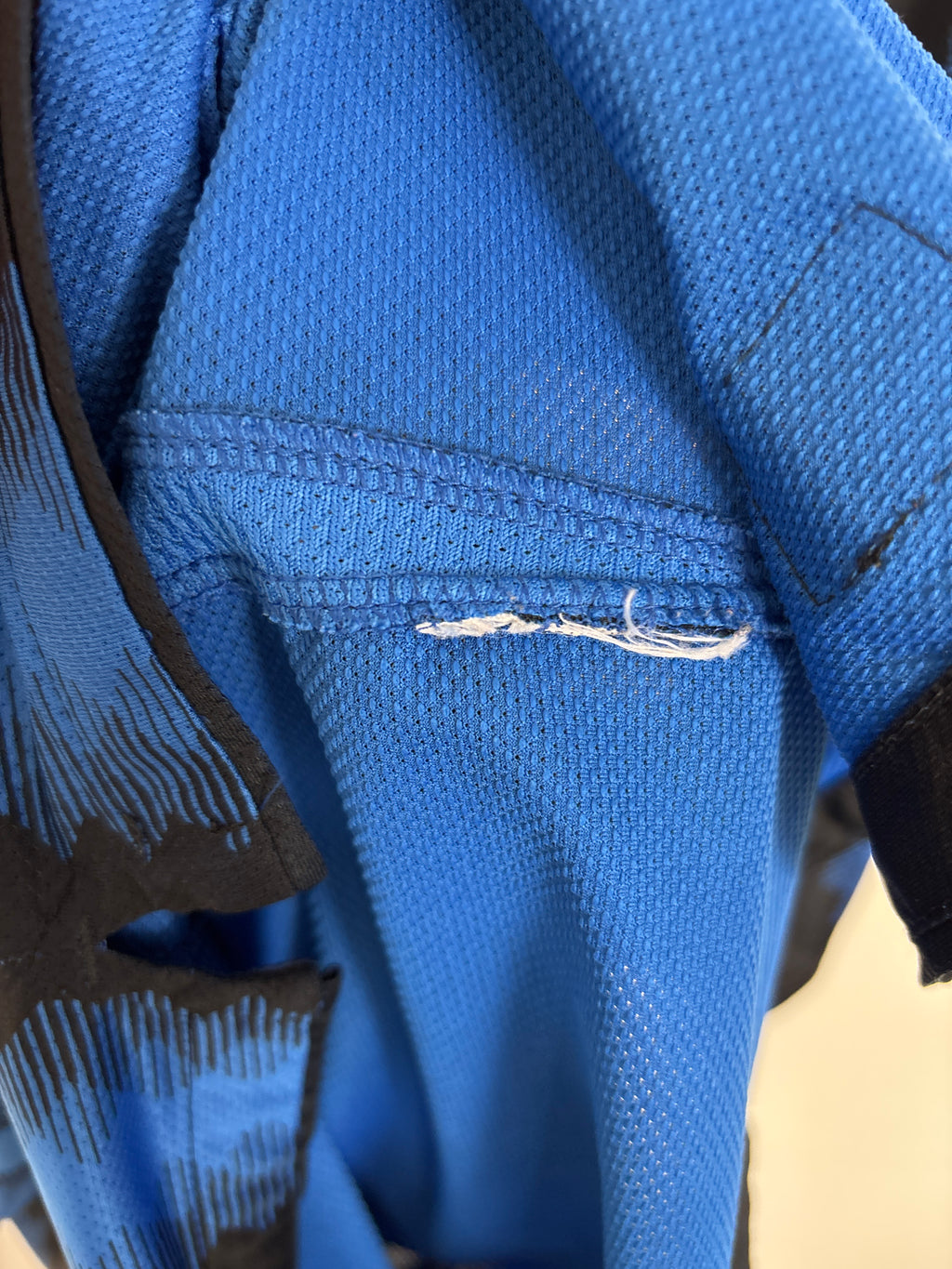 INTER MILAN 2010/11 MILITO #22 HOME SHIRT (L) NIKE