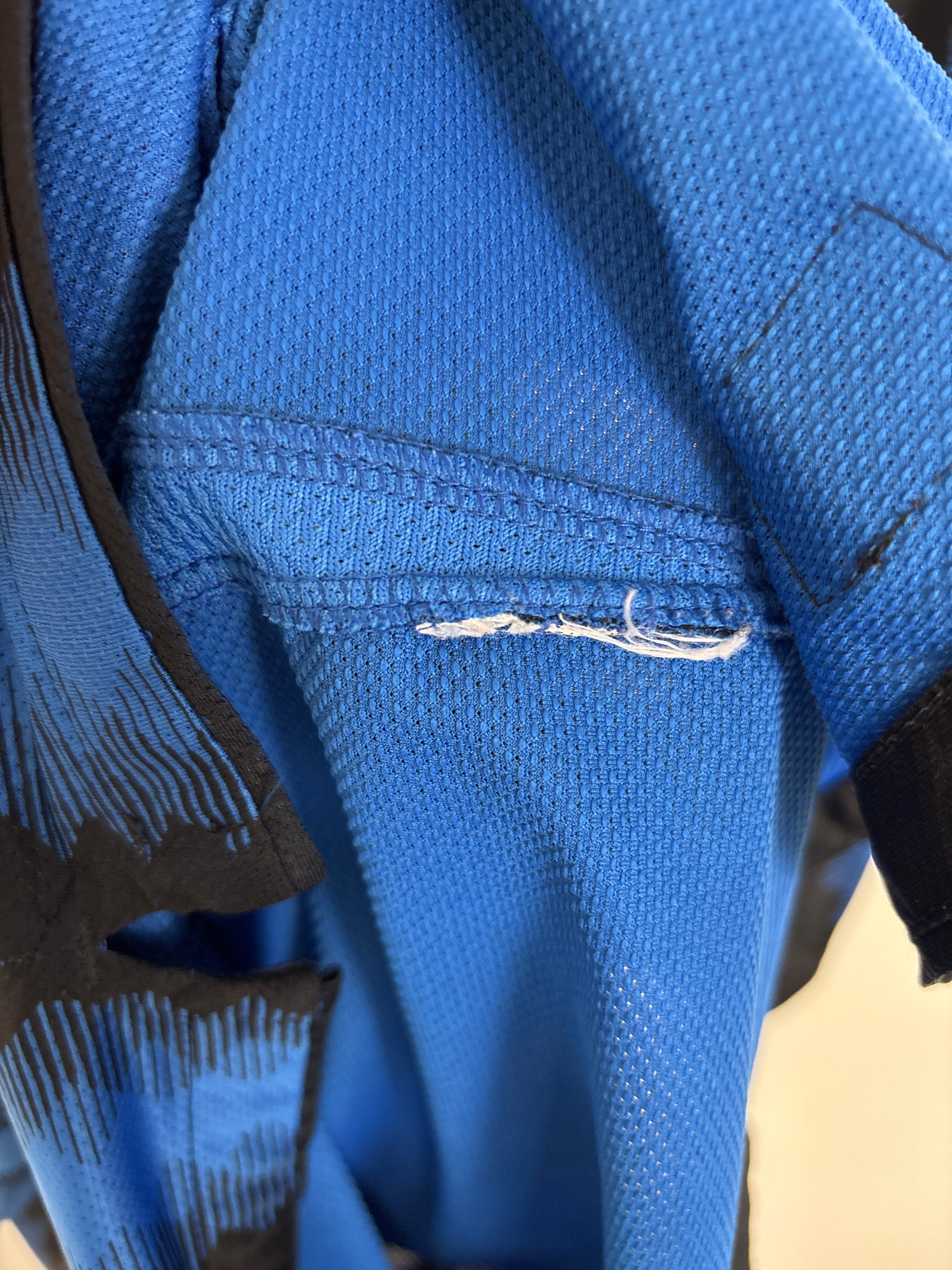 INTER MILAN 2010/11 MILITO #22 HOME SHIRT (L) NIKE