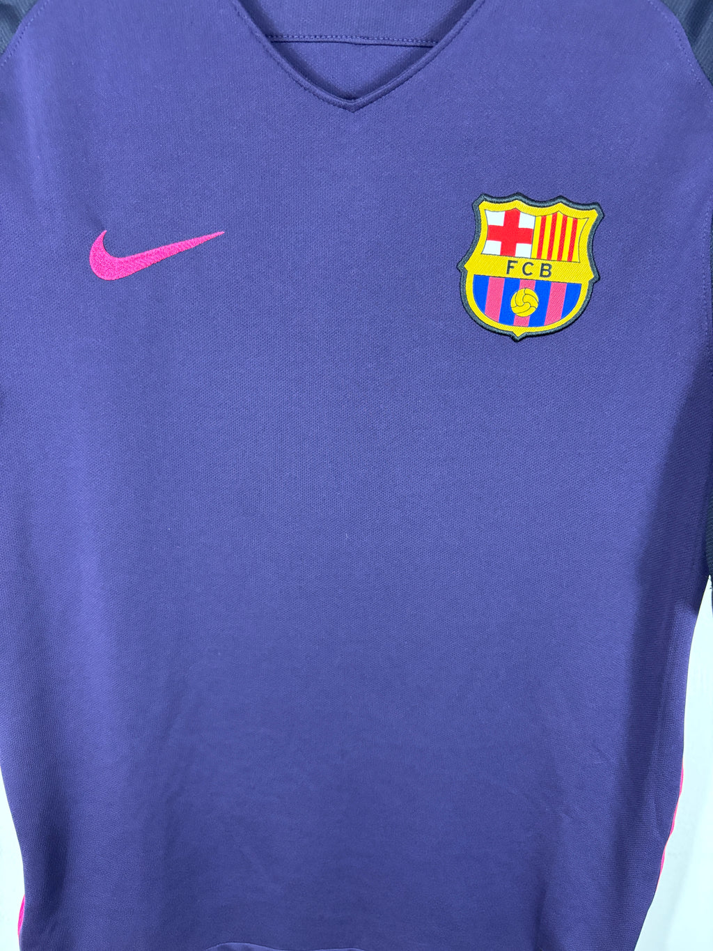 BARCELONA 2016/17 SUAREZ AWAY SHIRT (M) NIKE