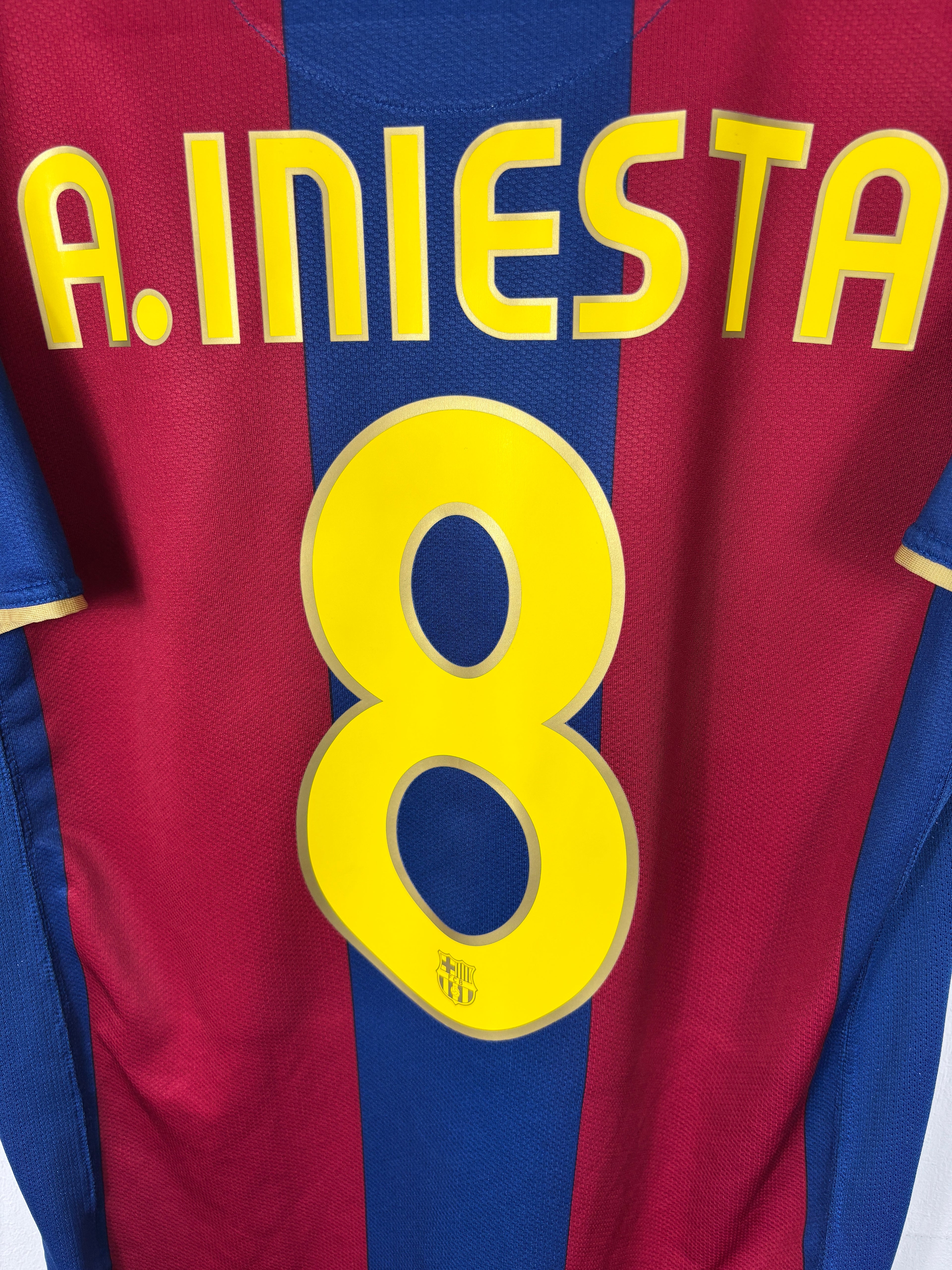 BARCELONA 2007/08 INIESTA #8 HOME SHIRT (M) NIKE