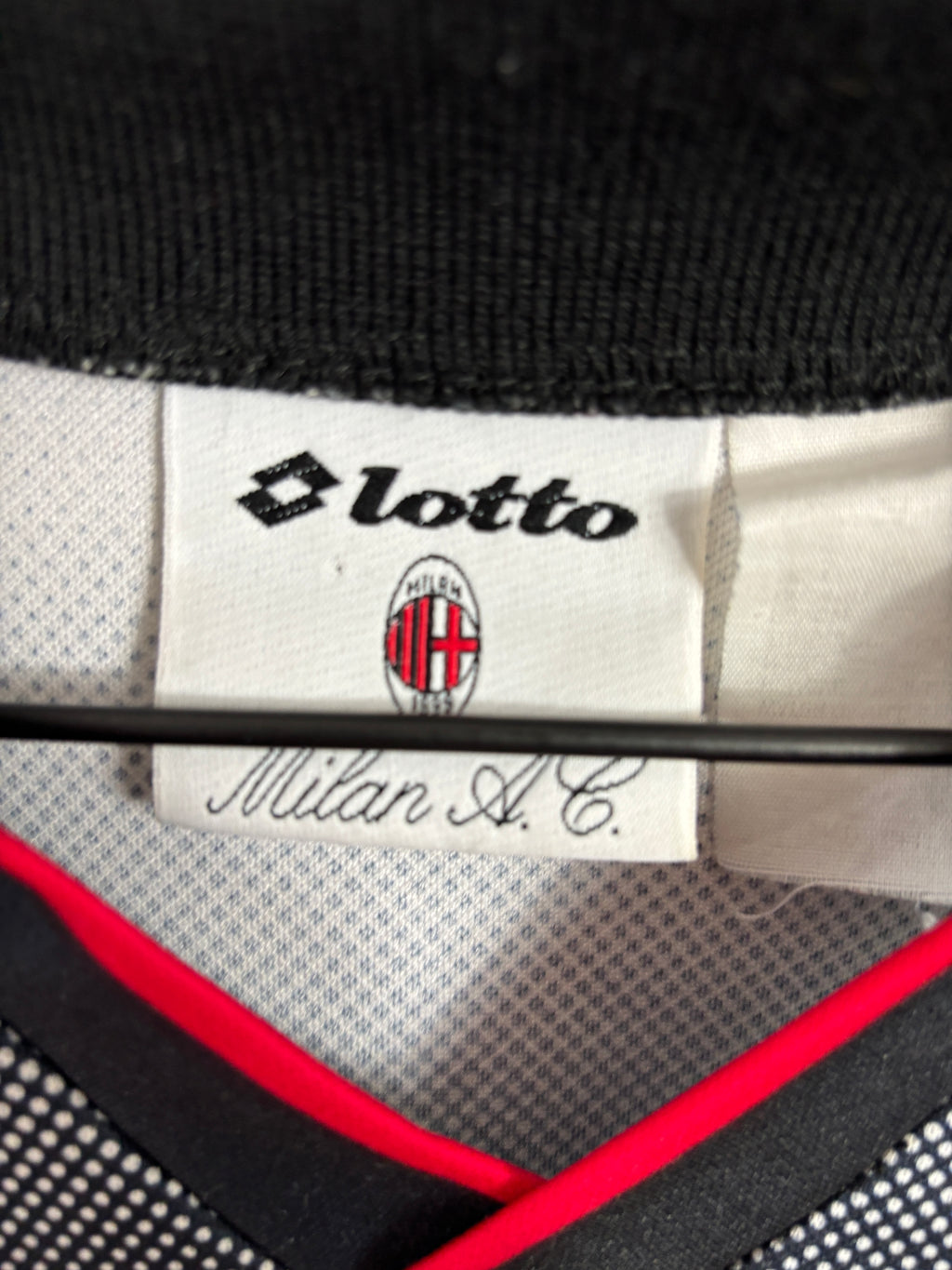 AC MILAN 1995/96 TRAINING SHIRT (M) LOTTO