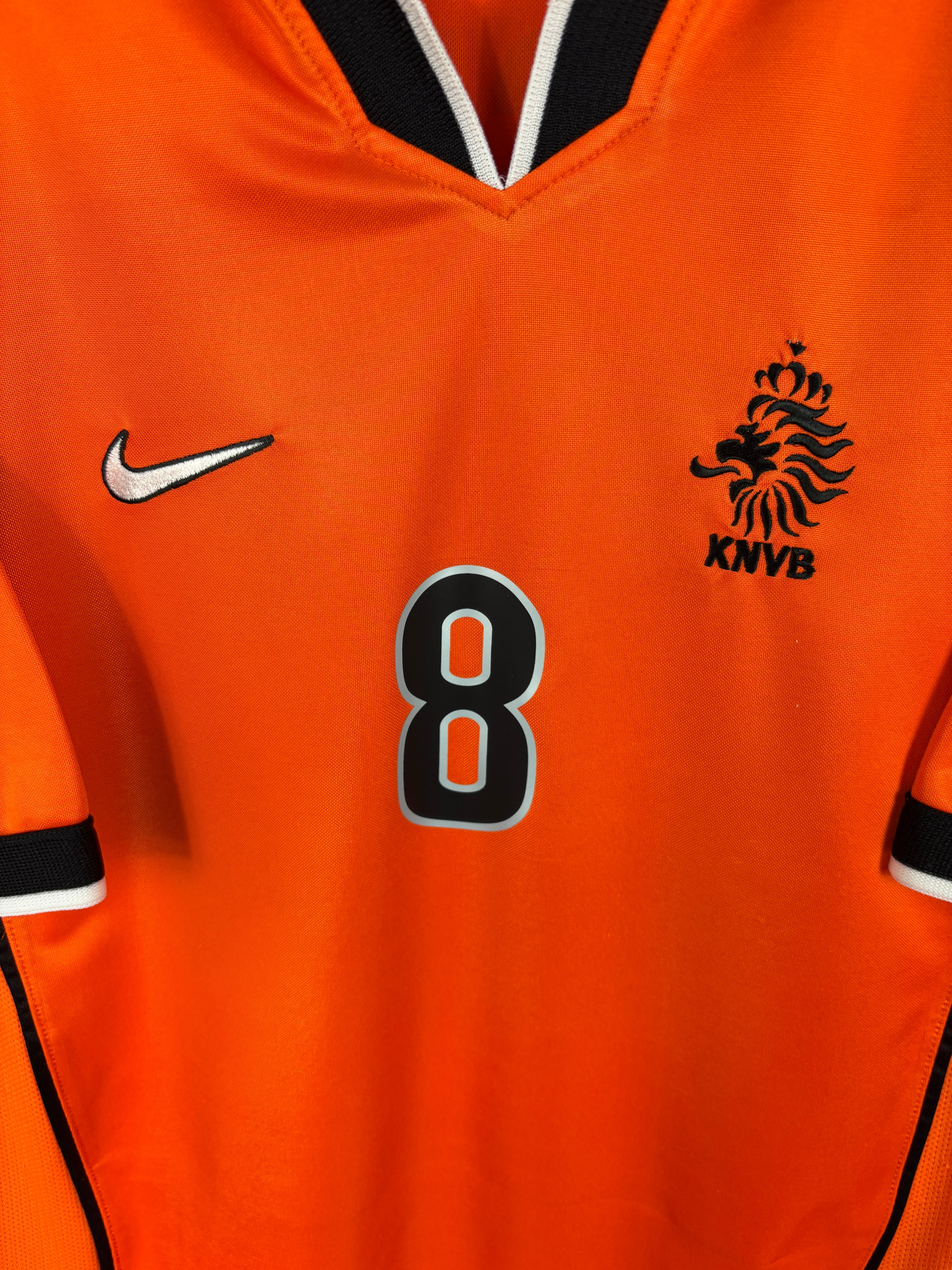 NETHERLANDS 1998 BERGKAMP #8 HOME SHIRT (M) NIKE