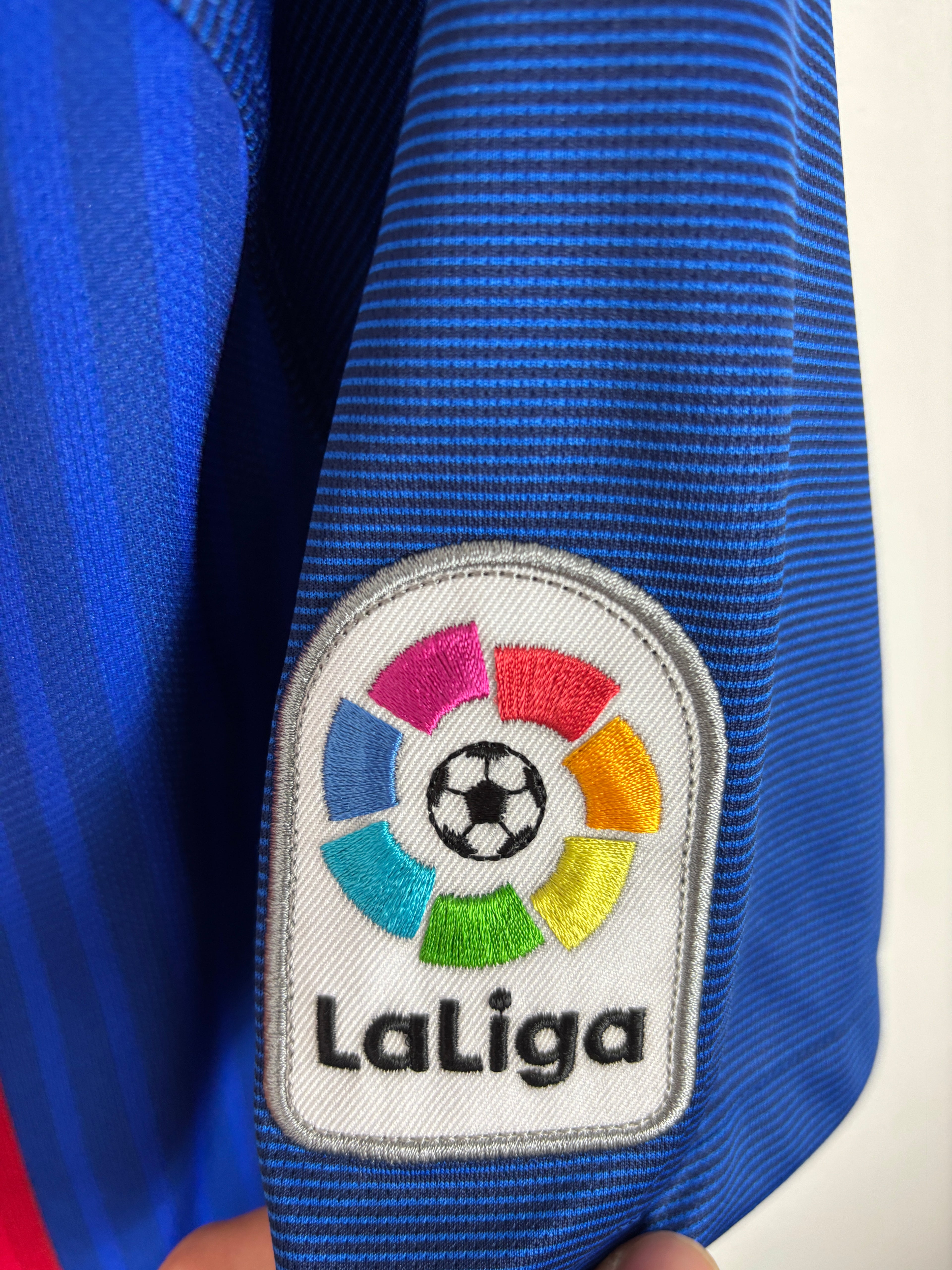 BARCELONA 2016/17 NEYMAR #11 HOME SHIRT (L) NIKE