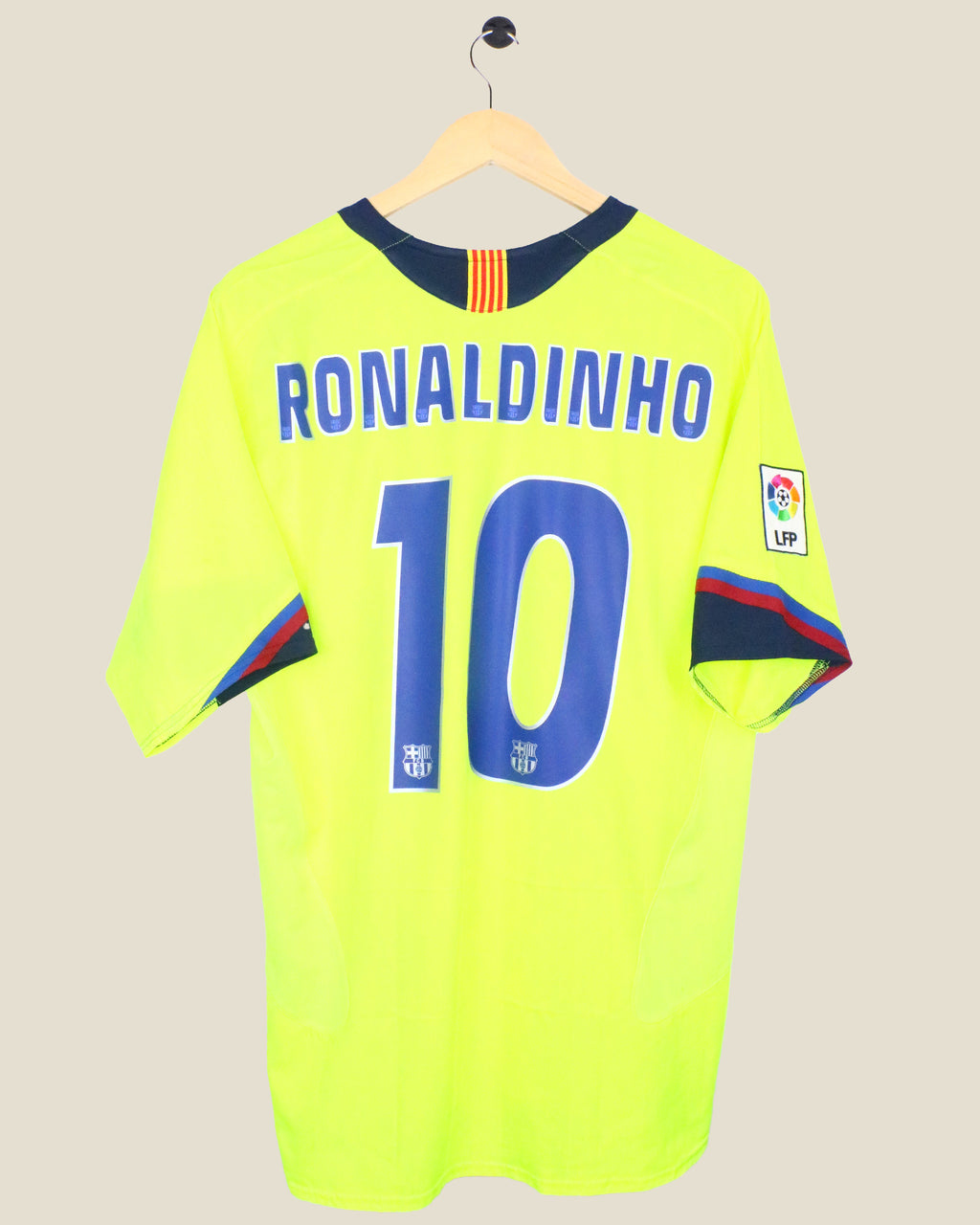 BARCELONA 2005/06 RONALDINHO #10 AWAY (L) NIKE