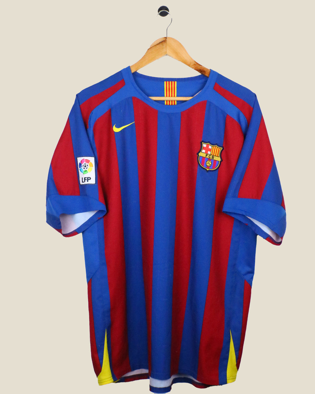 BARCELONA 2005/06 ETO'O #9 HOME (XL) NIKE