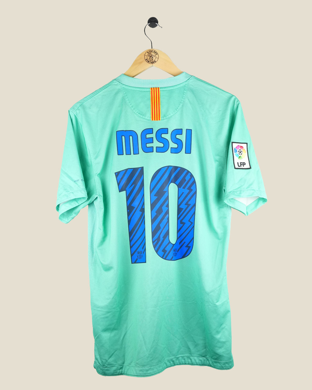 BARCELONA 2010/11 MESSI AWAY SHIRT (M) NIKE