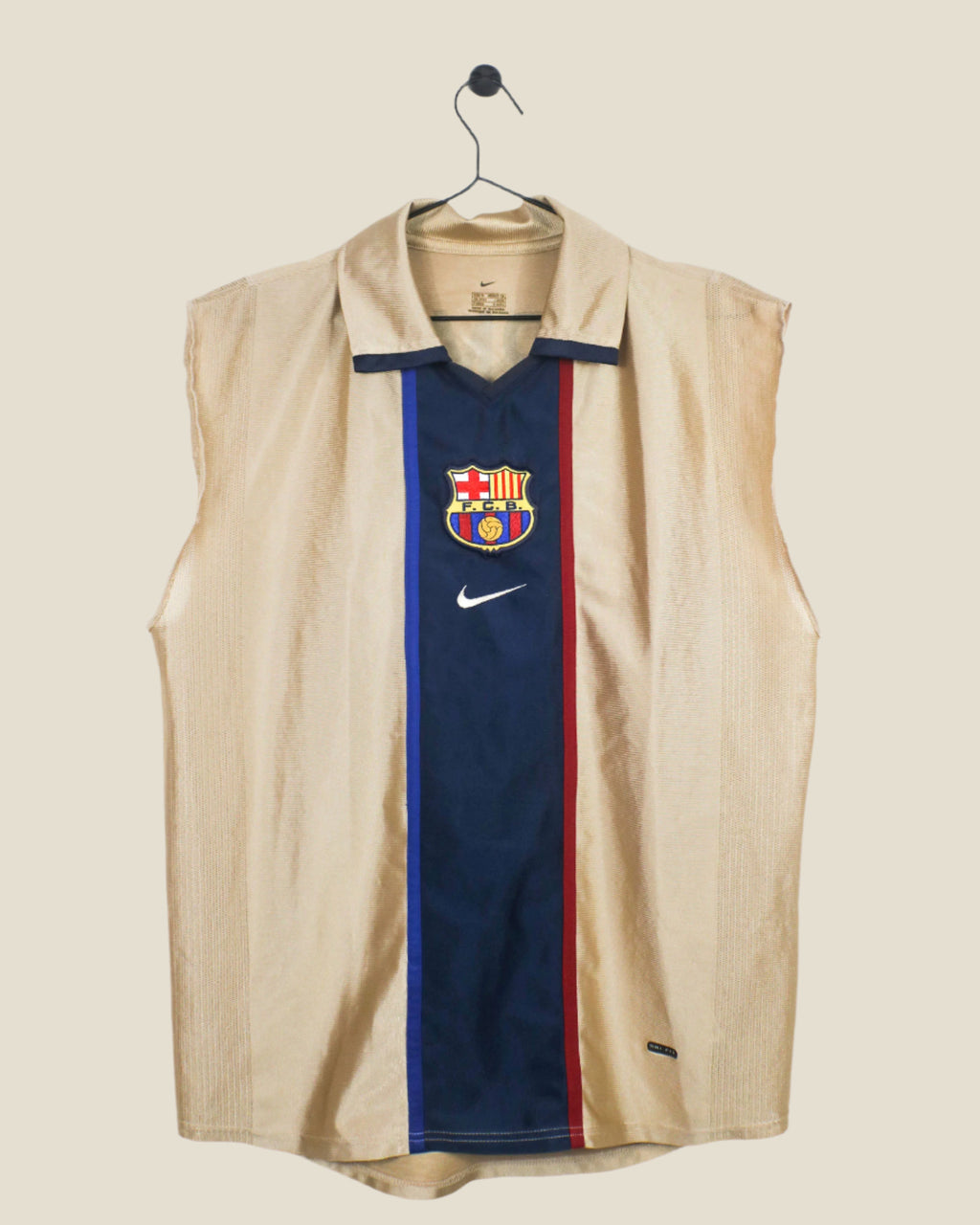 BARCELONA 2001/02 OVERMARS #11 AWAY SHIRT (M) NIKE