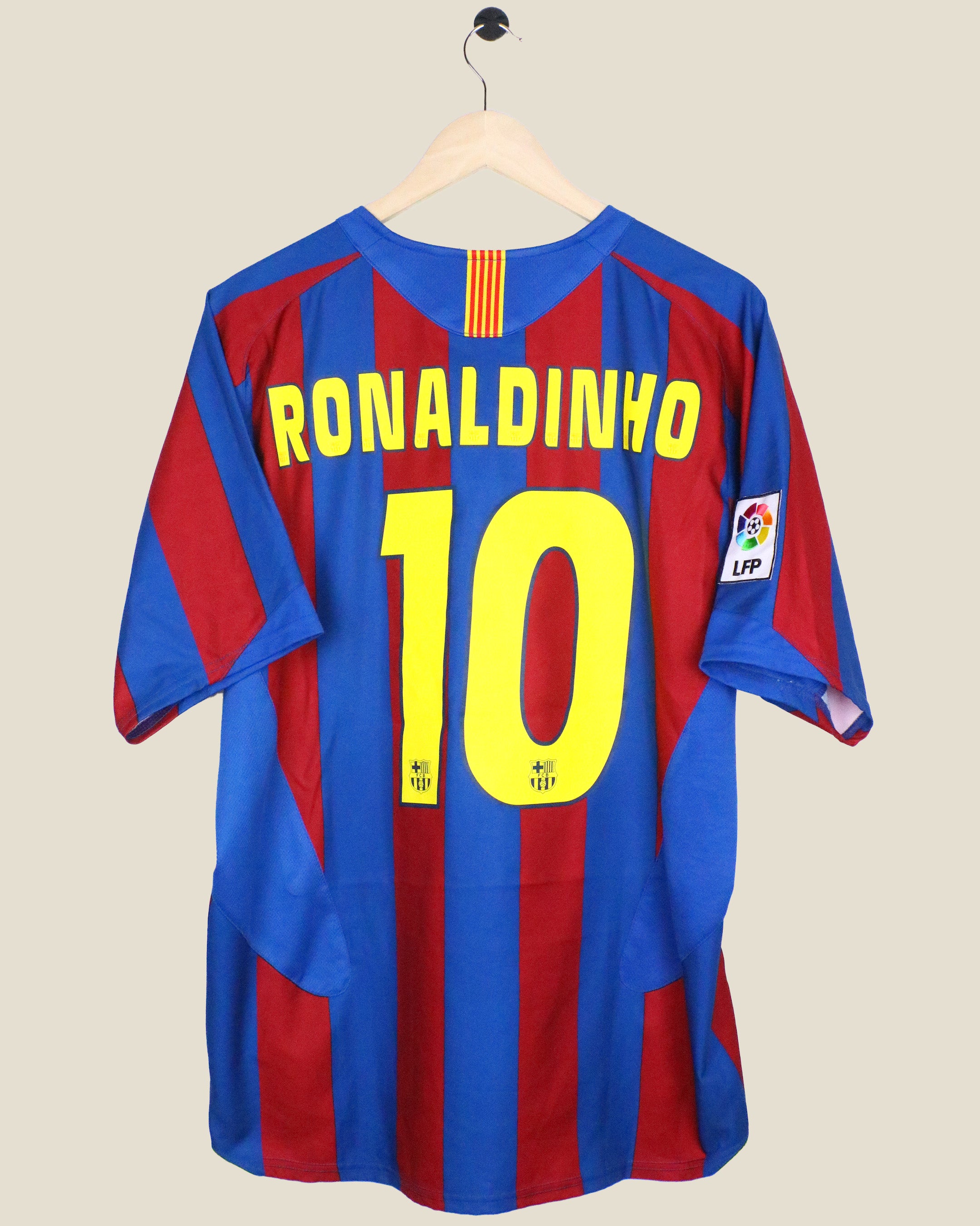 BARCELONA 2005/06 RONALDINHO HOME (M) NIKE