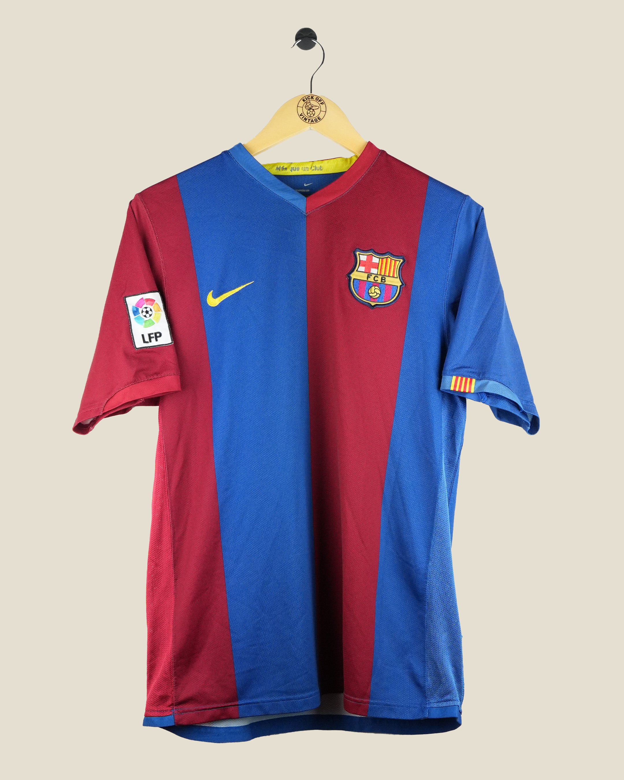 BARCELONA 2006/07 RONALDINHO HOME SHIRT (M) NIKE