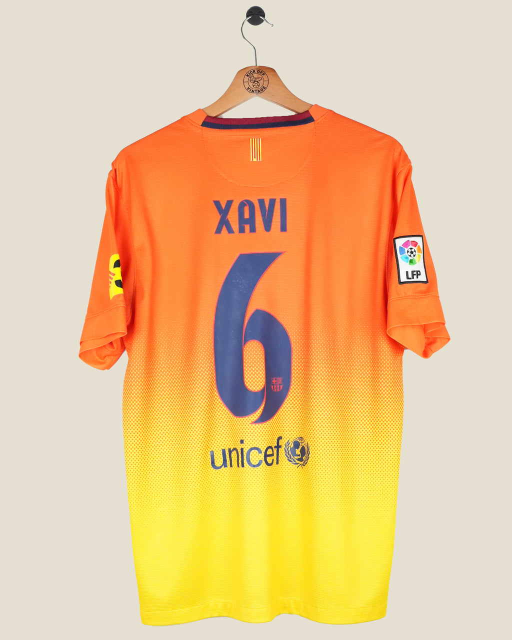 BARCELONA 2012/13 XAVI AWAY SHIRT (M) NIKE