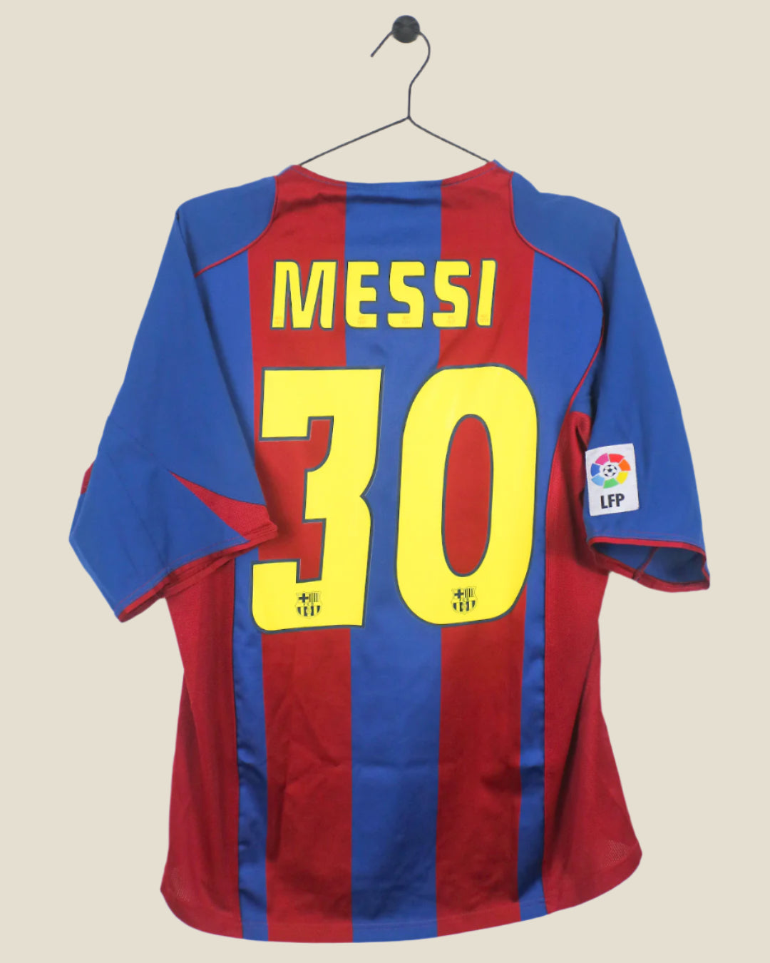 BARCELONA 2004/05 MESSI #30 HOME SHIRT (M) NIKE