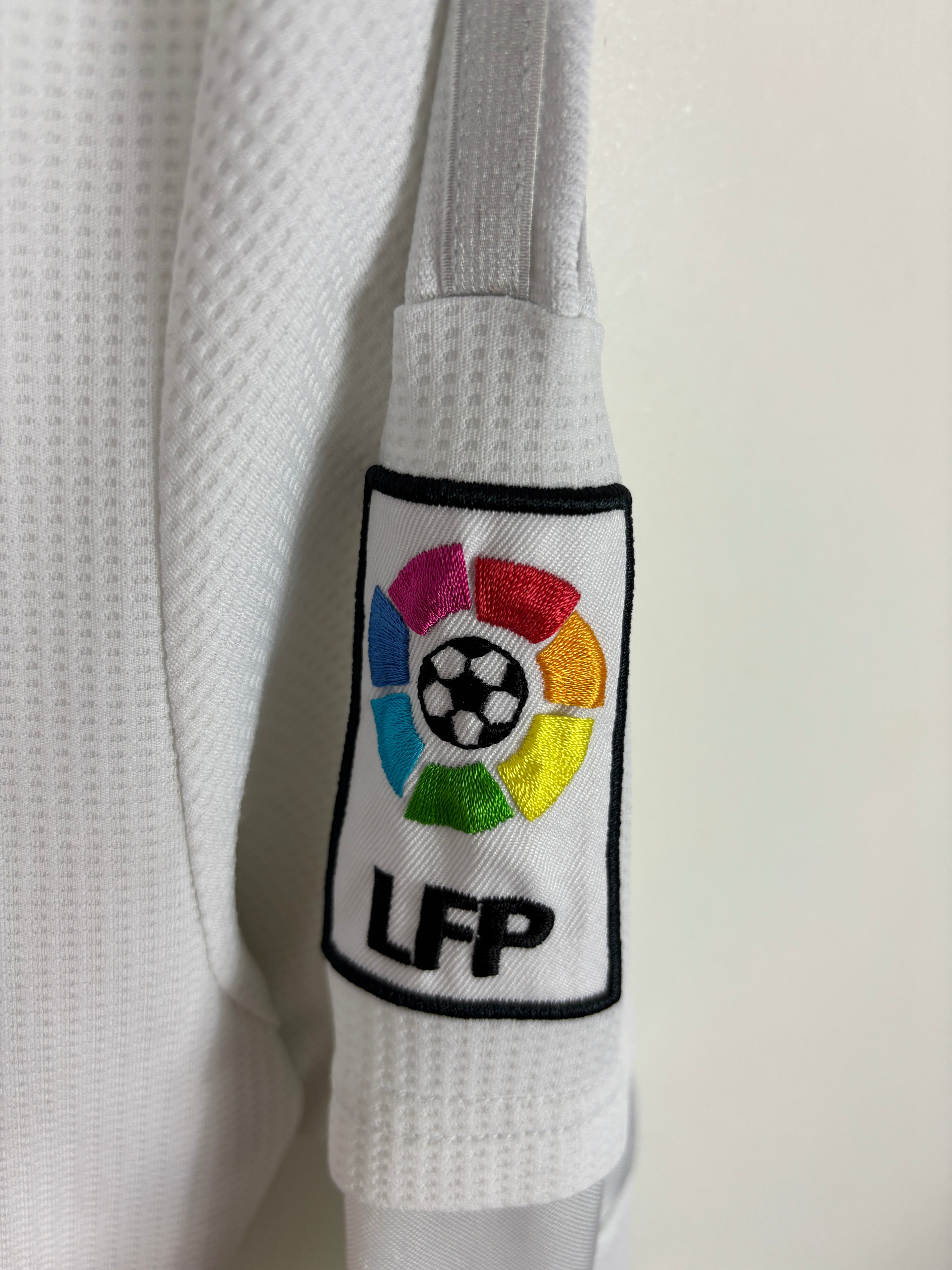 REAL MADRID 2015/16 RONALDO #7 HOME LONGSLEEVE SHIRT (M) ADIDAS