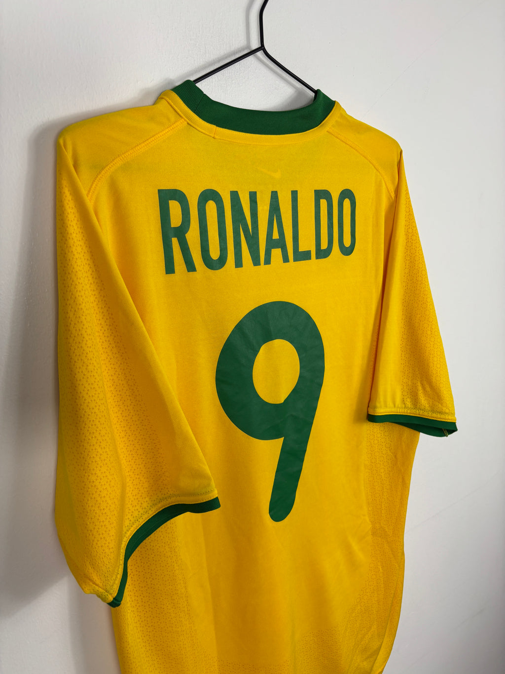 BRAZIL 2000 RONALDO #9 HOME SHIRT (M) NIKE