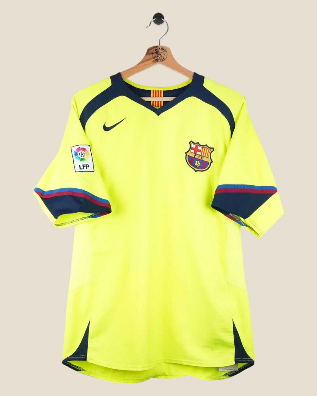BARCELONA 2005/06 MESSI AWAY SHIRT (L) NIKE