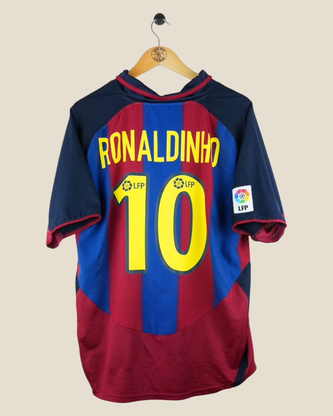 BARCELONA 2003/04 RONALDINHO HOME SHIRT (L) NIKE