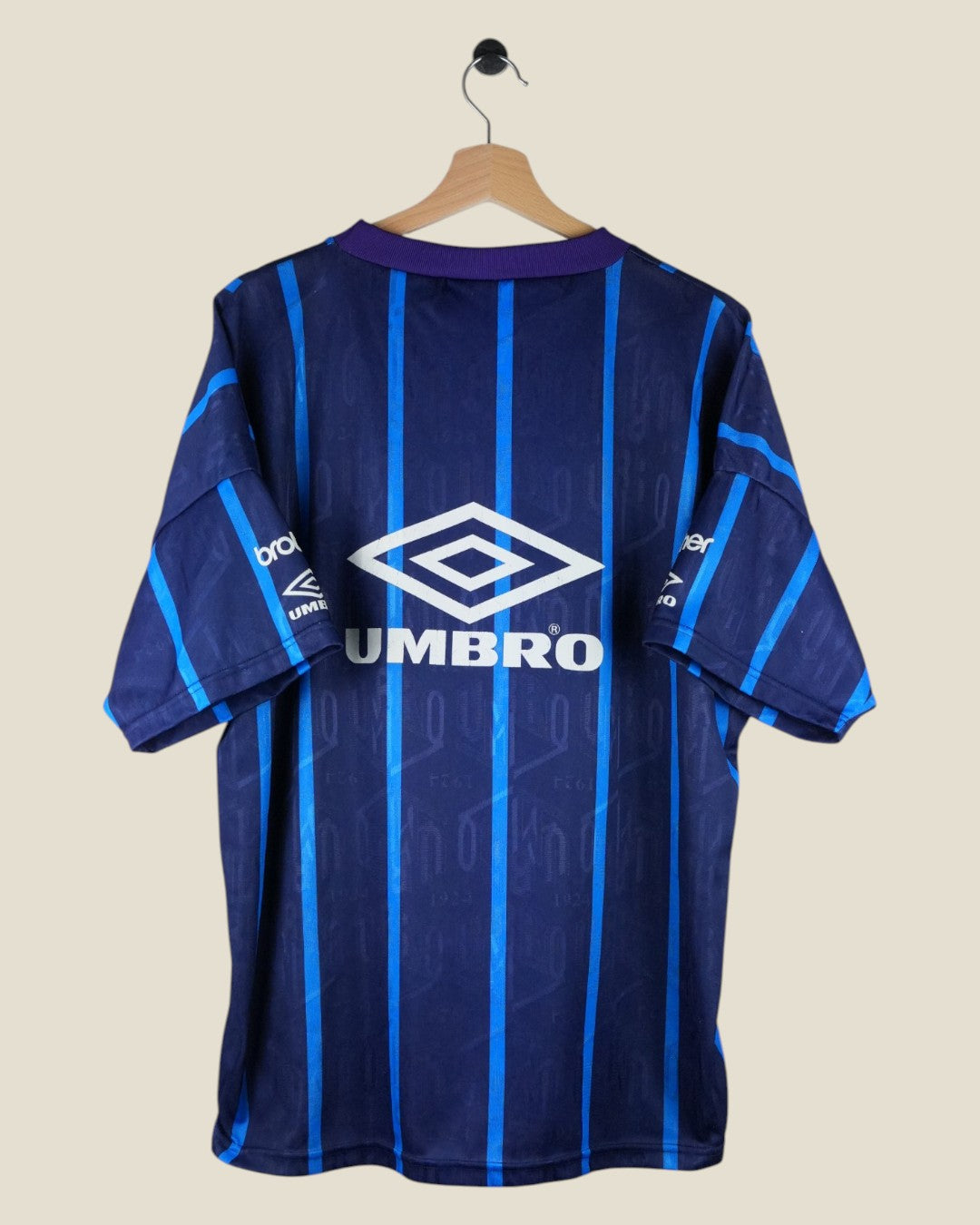 MANCHESTER CITY 1993/95 TRAINING SHIRT (L) UMBRO