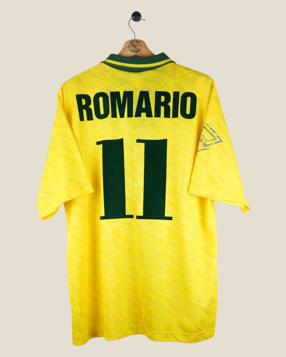 BRAZIL 1992 ROMARIO HOME SHIRT (L) UMBRO