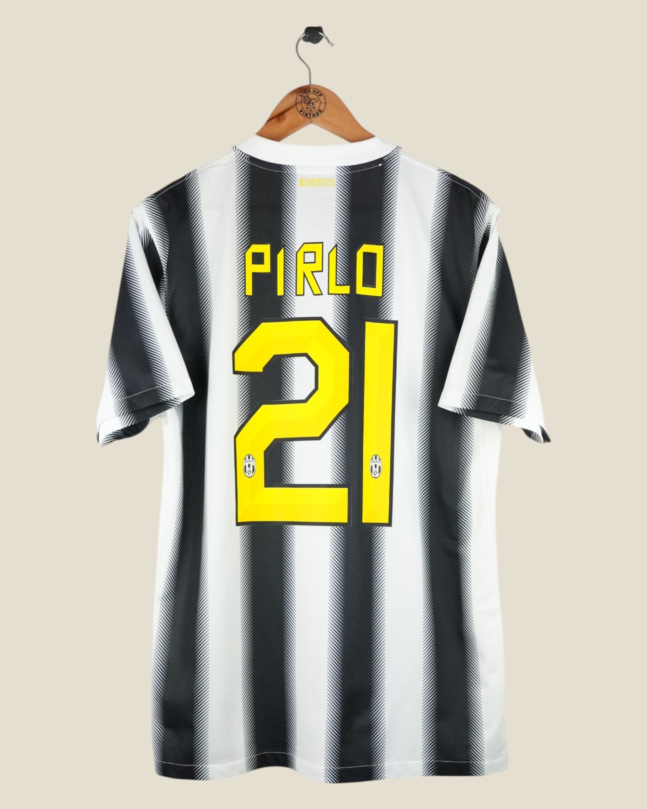 JUVENTUS 2011/12 PIRLO HOME SHIRT (M) NIKE