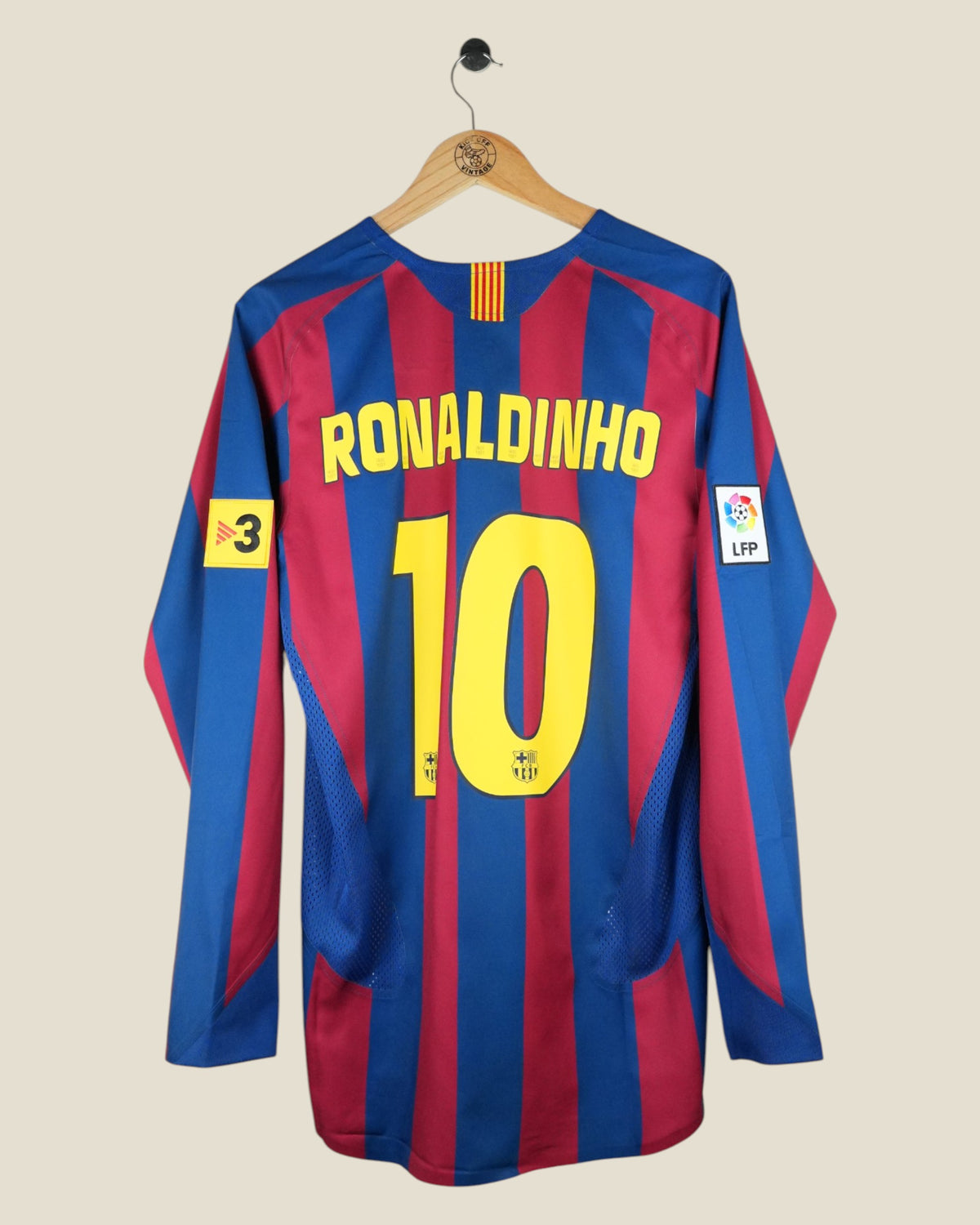 BARCELONA 2004/05 RONALDINHO L/S BNWT RE-ISSUE SHIRT (M) NIKE