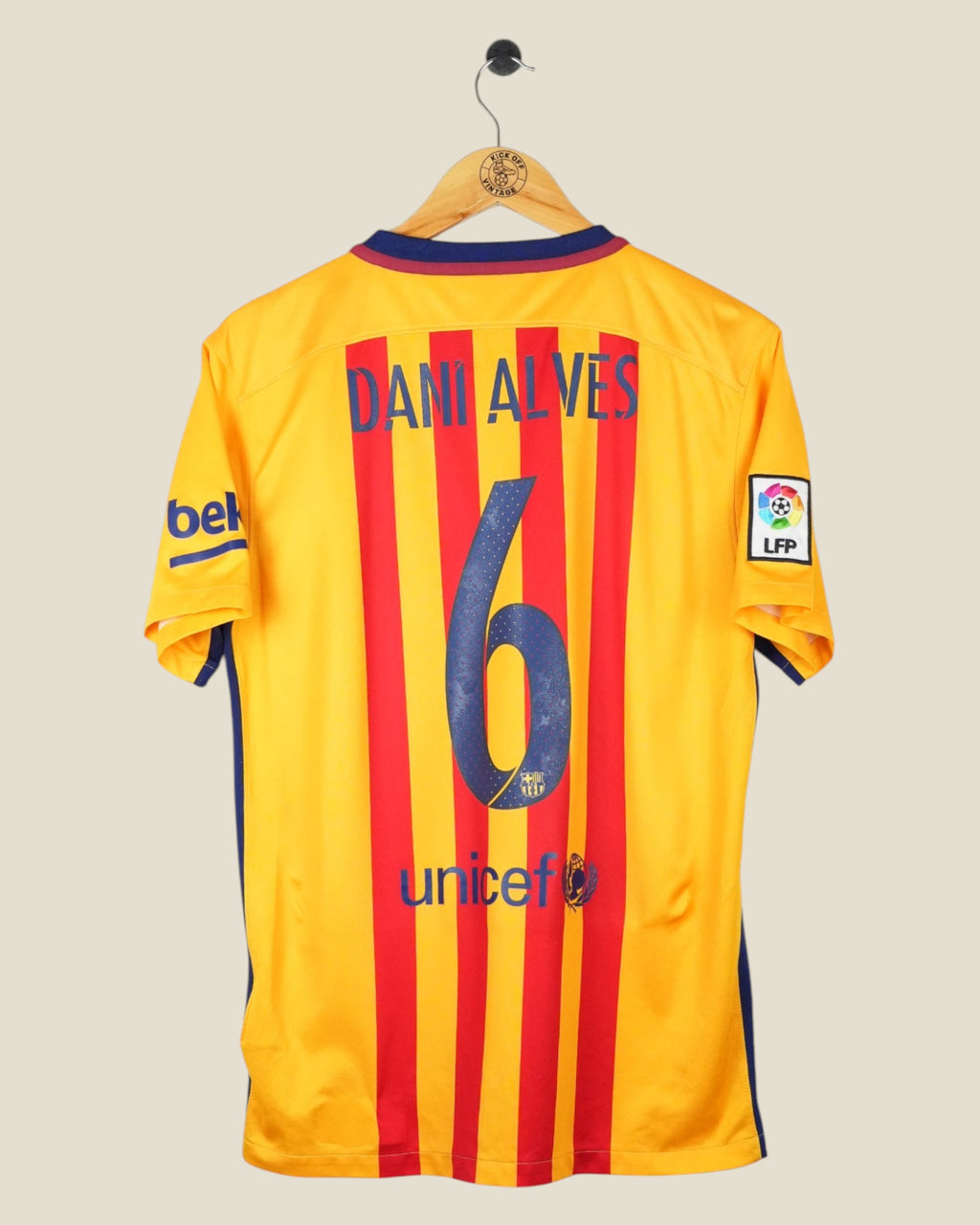 BARCELONA 2015/16 DANI ALVES AWAY SHIRT (M) NIKE