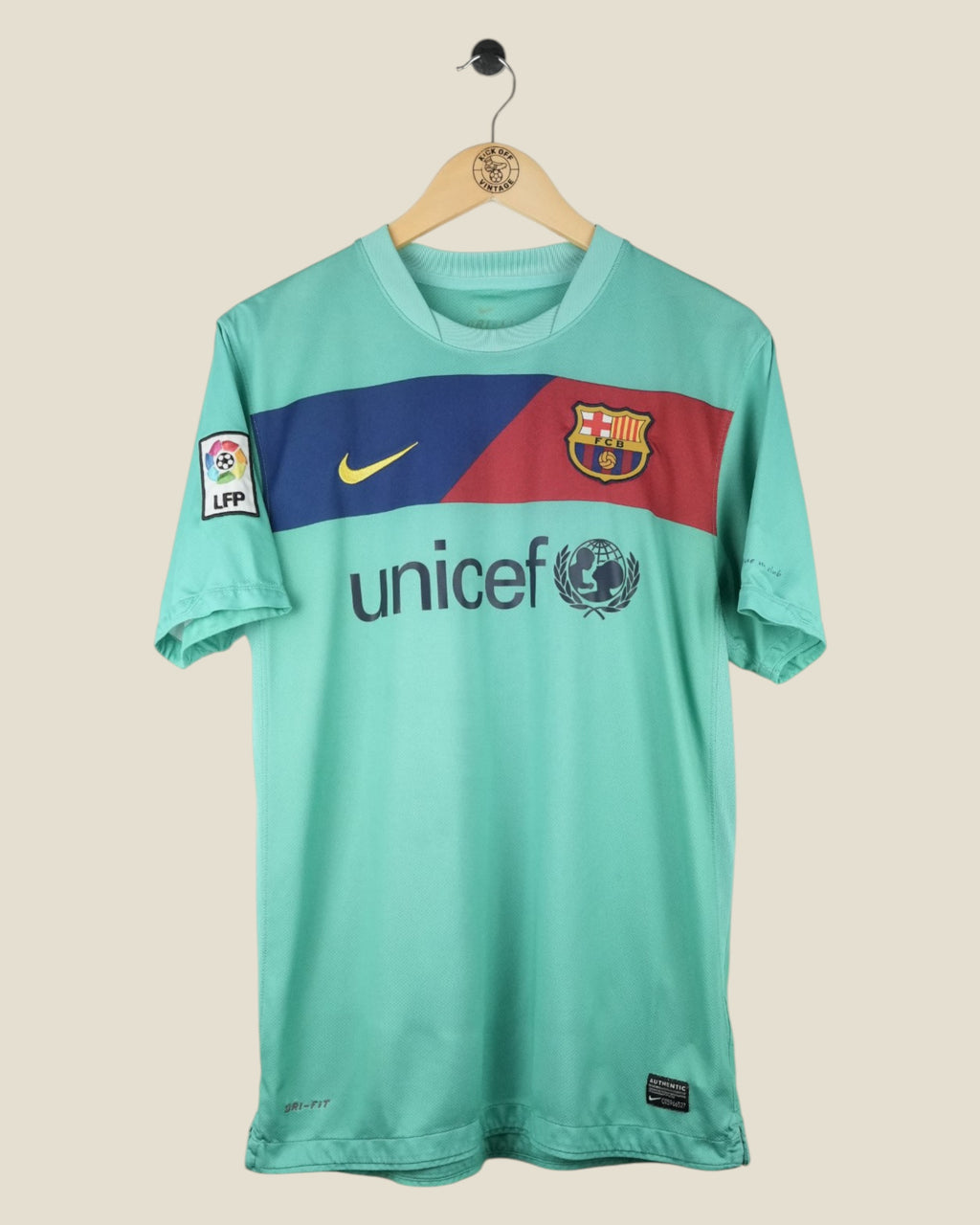 BARCELONA 2010/11 INIESTA AWAY SHIRT (M) NIKE