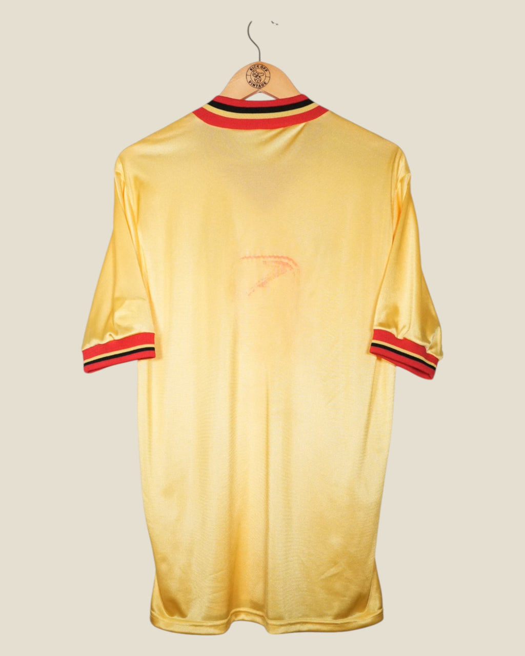 WATFORD 1982/85 HOME SHIRT (L) UMBRO