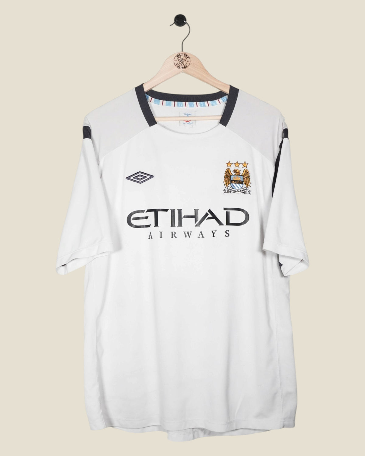 MANCHESTER CITY 2011/12 TRAINING SHIRT (L) UMBRO
