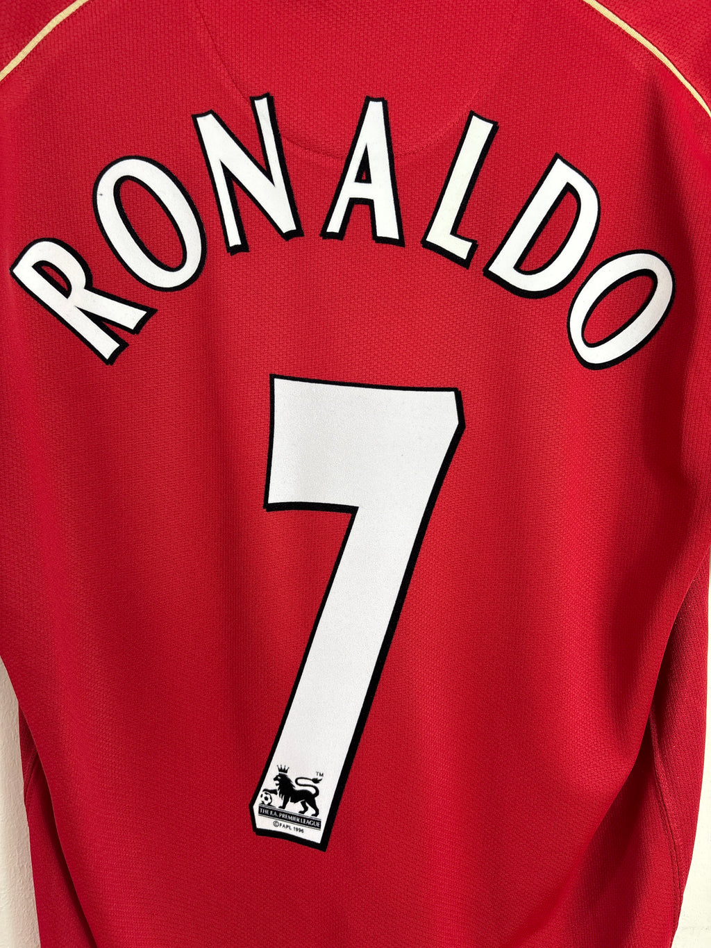 MANCHESTER UNITED 2006/07 RONALDO #7 HOME SHIRT (M) NIKE