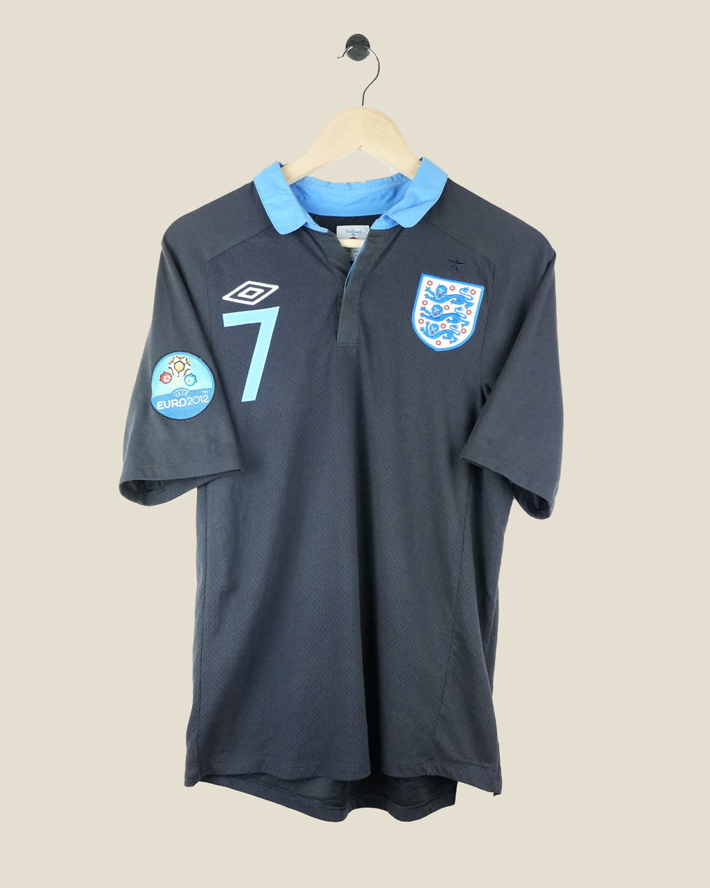 ENGLAND 2012 WALCOTT EURO AWAY SHIRT (M) UMBRO