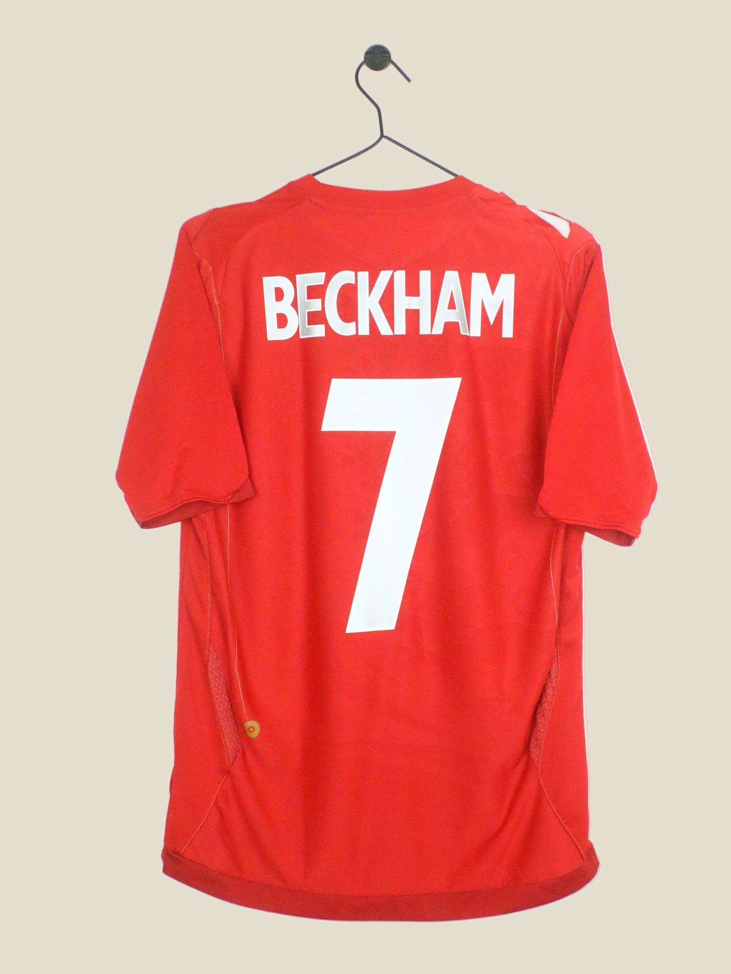 ENGLAND 2006 BECKHAM #7 AWAY (M) UMBRO