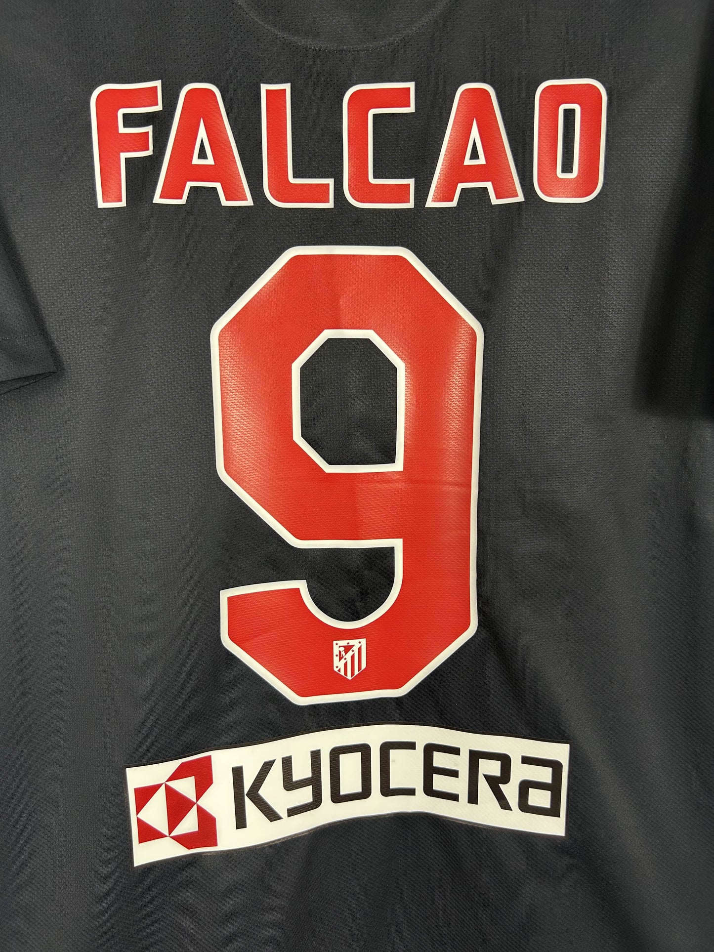 ATLETICO MADRID 2011/2012 FALCAO #9 AWAY SHIRT (M) NIKE