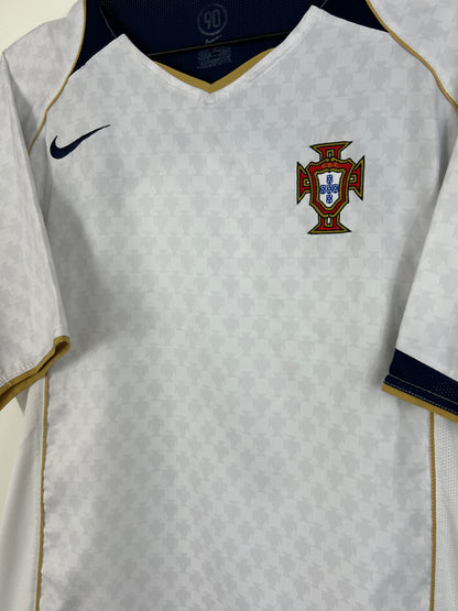 PORTUGAL 2004 AWAY SHIRT (M) NIKE