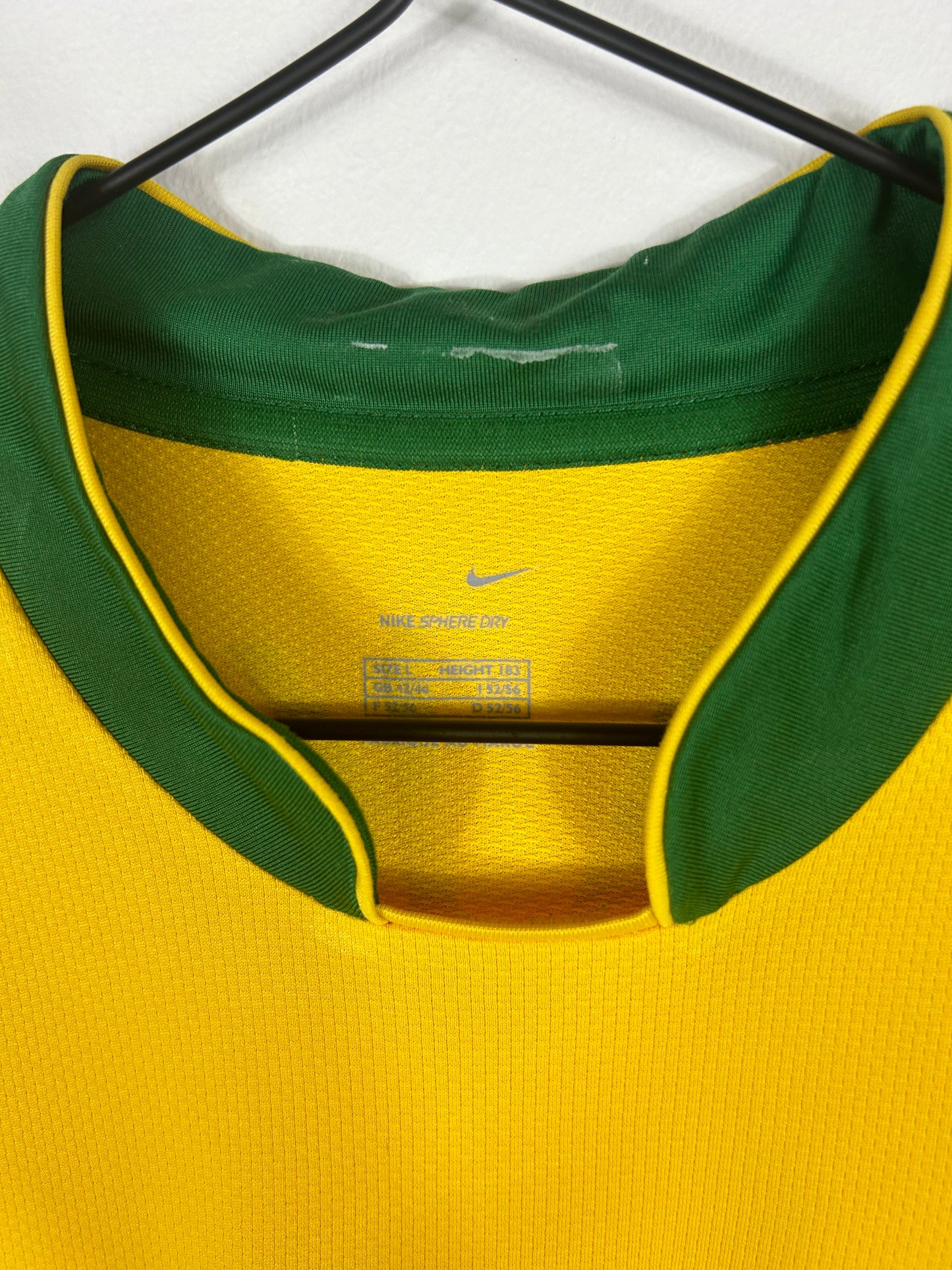 BRAZIL 2006 KAKA #8 HOME SHIRT (L) NIKE