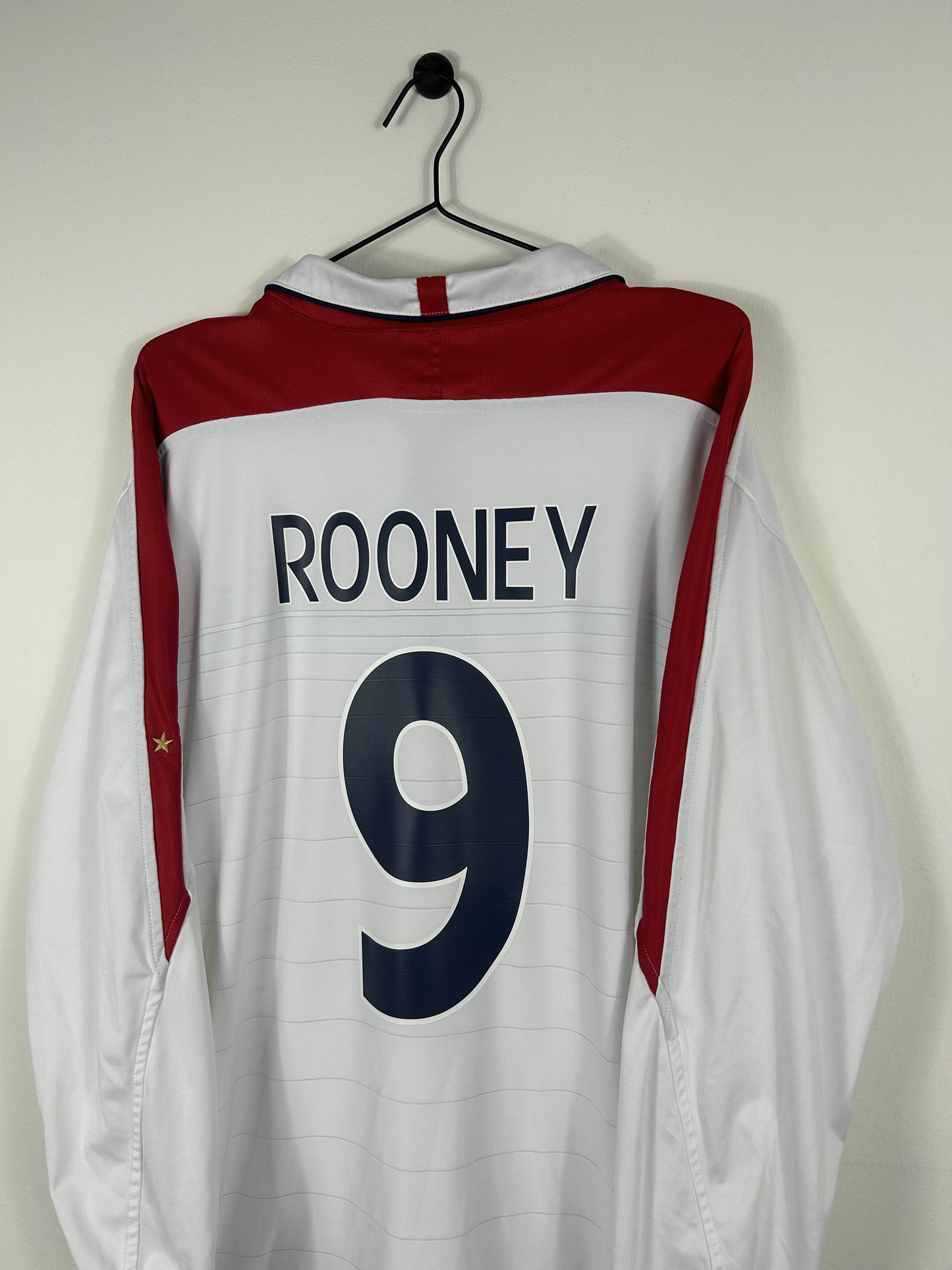 ENGLAND 2004 ROONEY #9 HOME LONG SLEEVE (XL) UMBRO