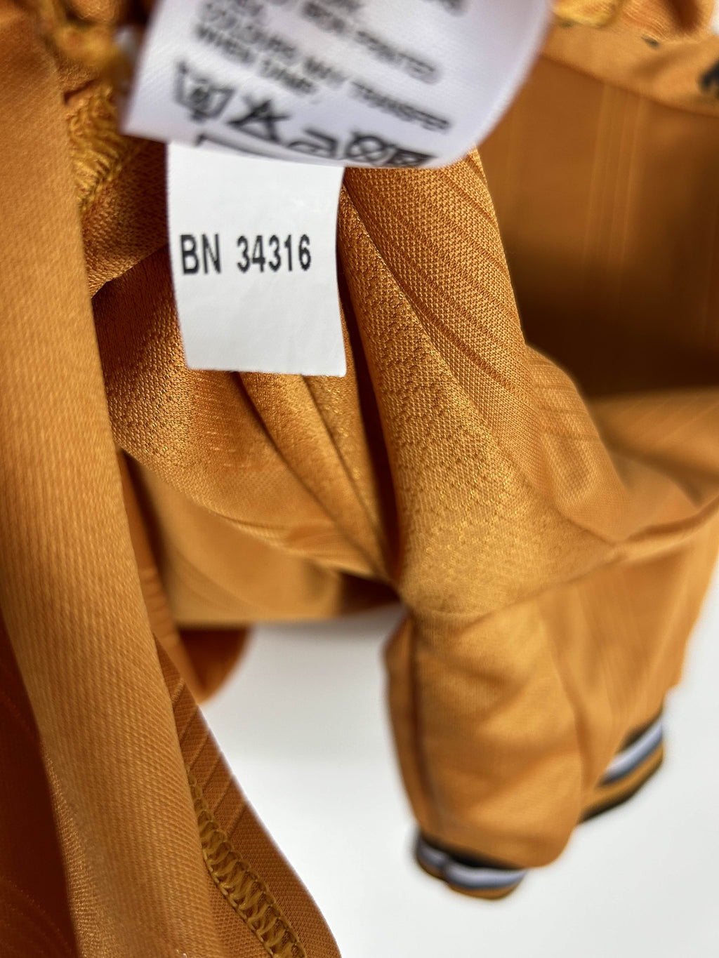 WOLVERHAMPTON 1998/00 HOME SHIRT (S) PUMA