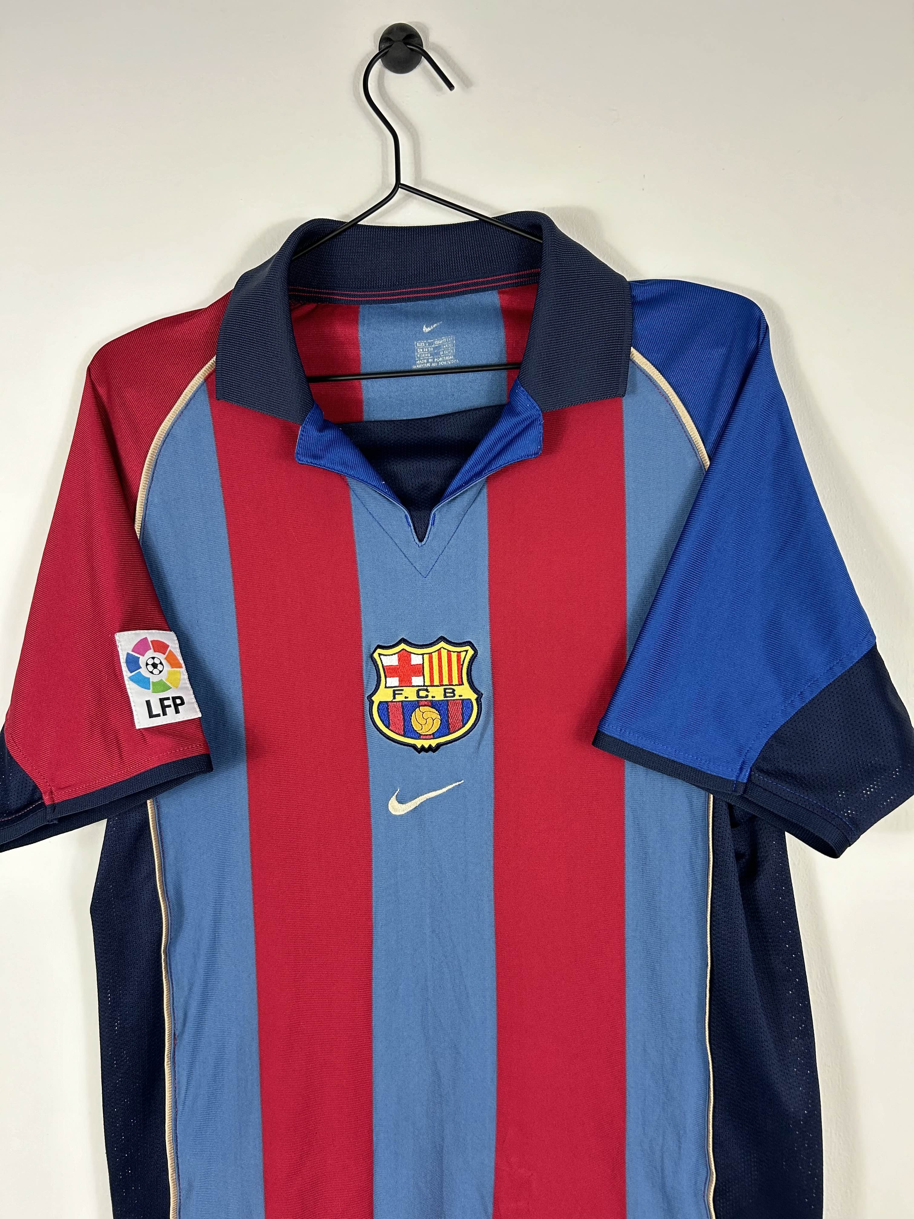 BARCELONA 2001/02 HOME SHIRT (M) NIKE