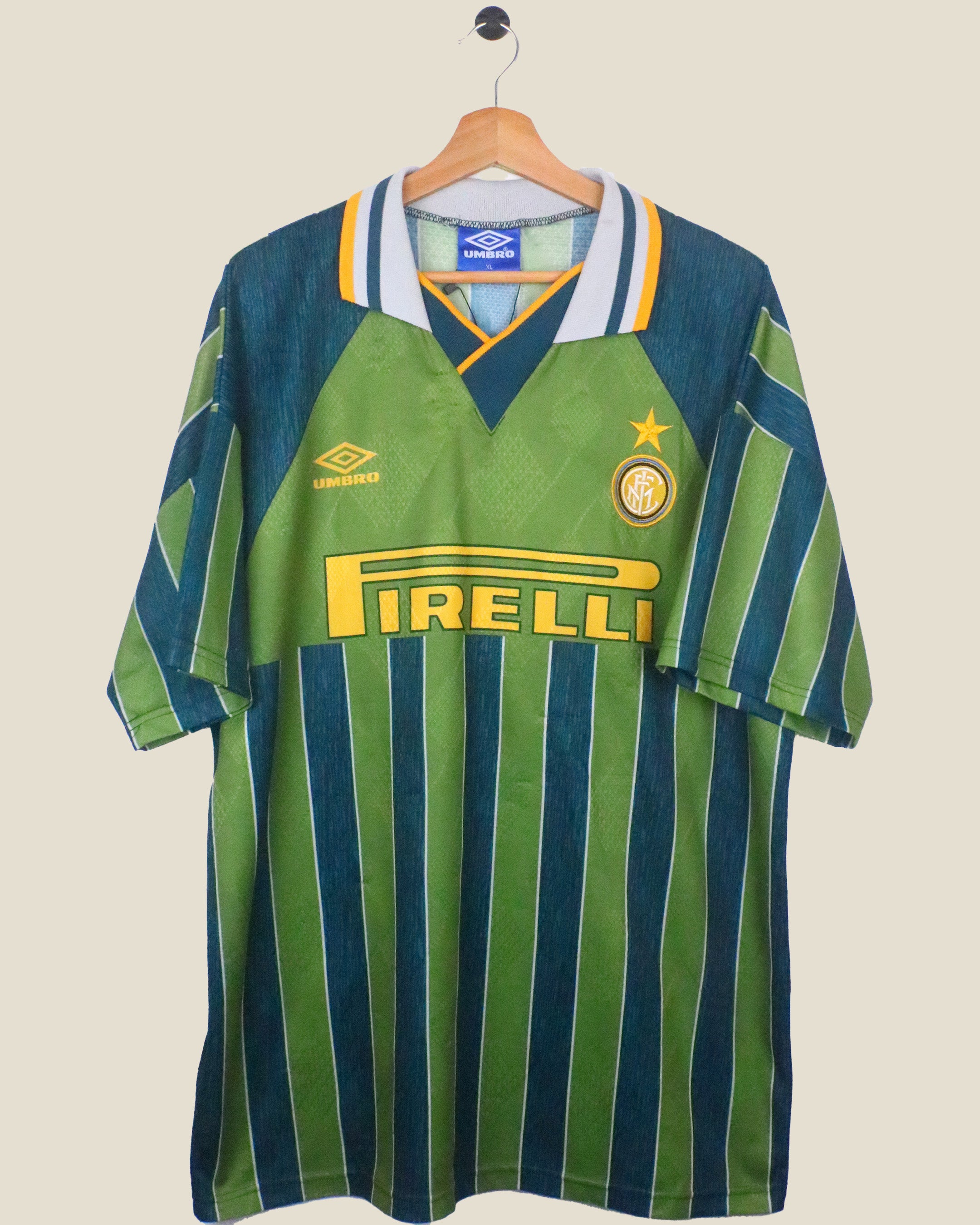 INTER MILAN 1995/96 CARLOS #6 AWAY (XL) UMBRO
