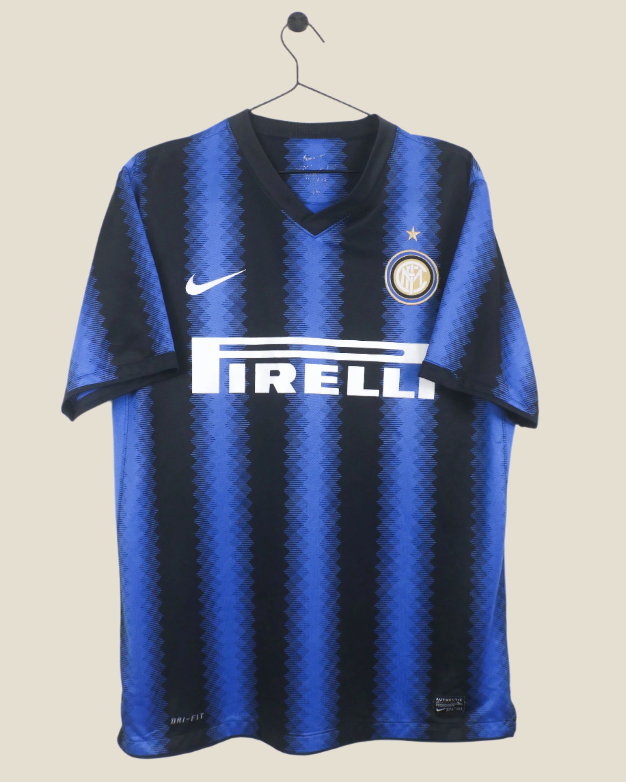 INTER MILAN 2010/11 MILITO #22 HOME SHIRT (L) NIKE