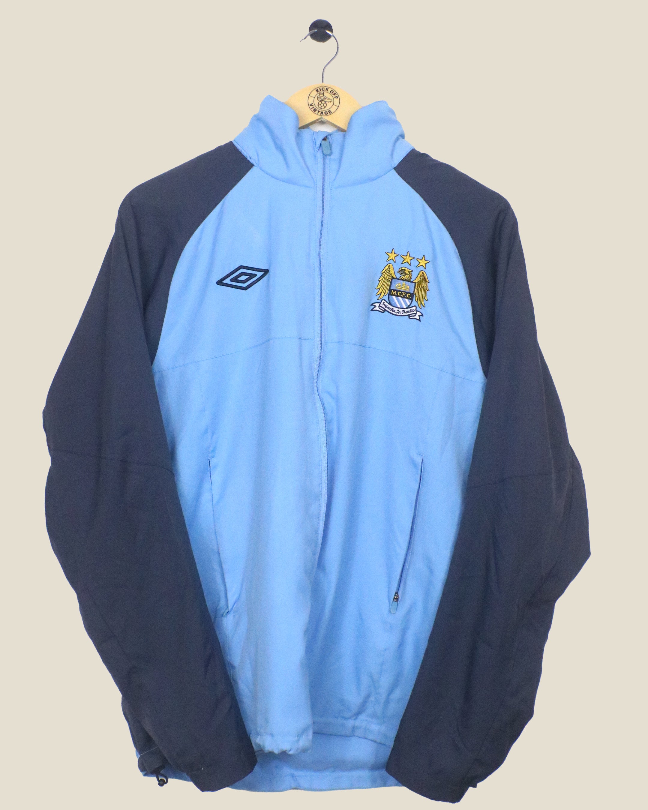 MANCHESTER CITY 2011/12 TRACK JACKET (M) UMBRO