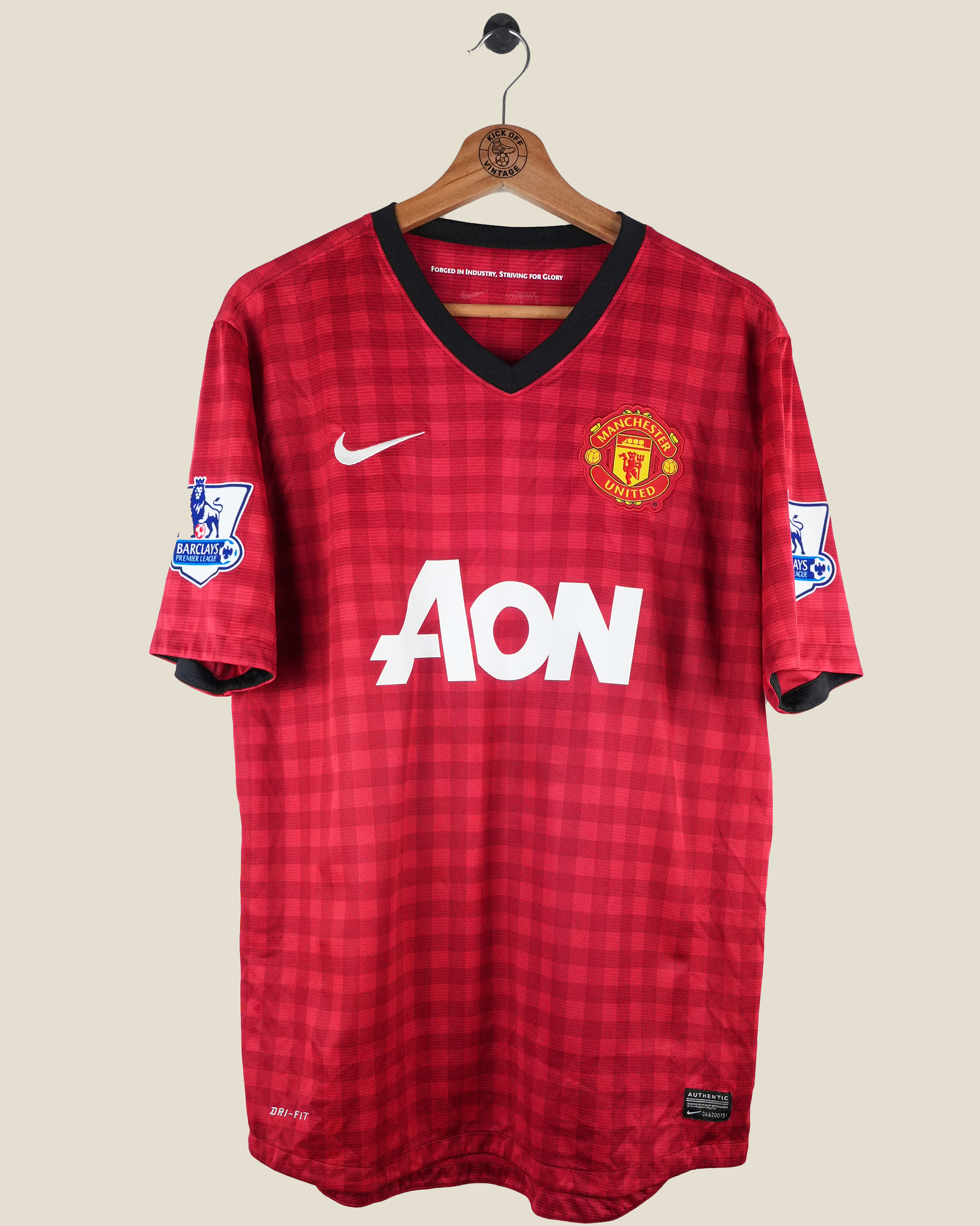 MANCHESTER UNITED 2012/13 VAN PERSIE HOME SHIRT (L) NIKE