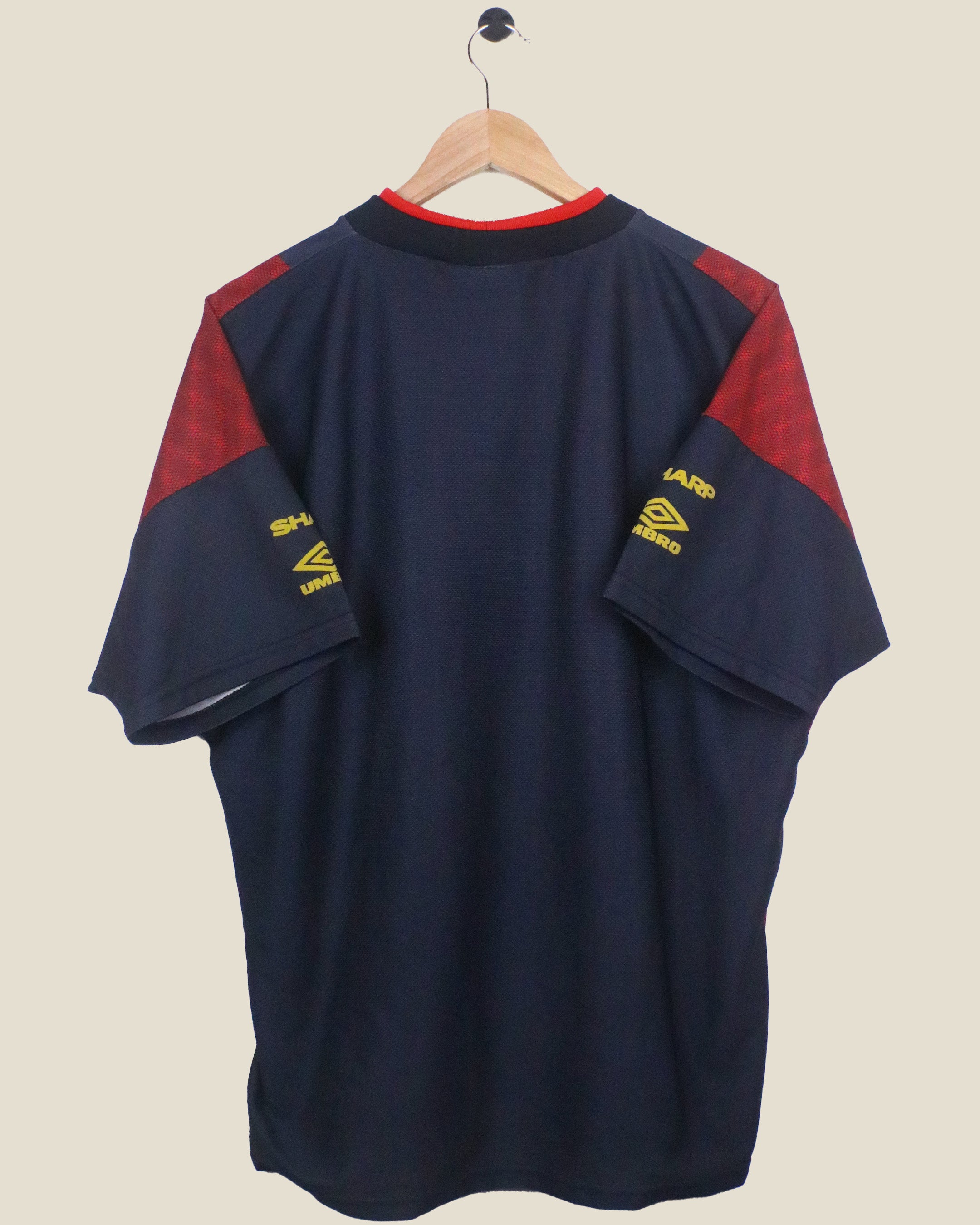 MANCHESTER UNITED 1995/96 TRAINING SHIRT (L) UMBRO